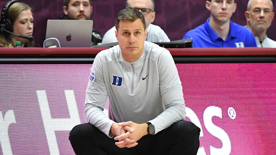 Duke head coach Jon Scheyer
