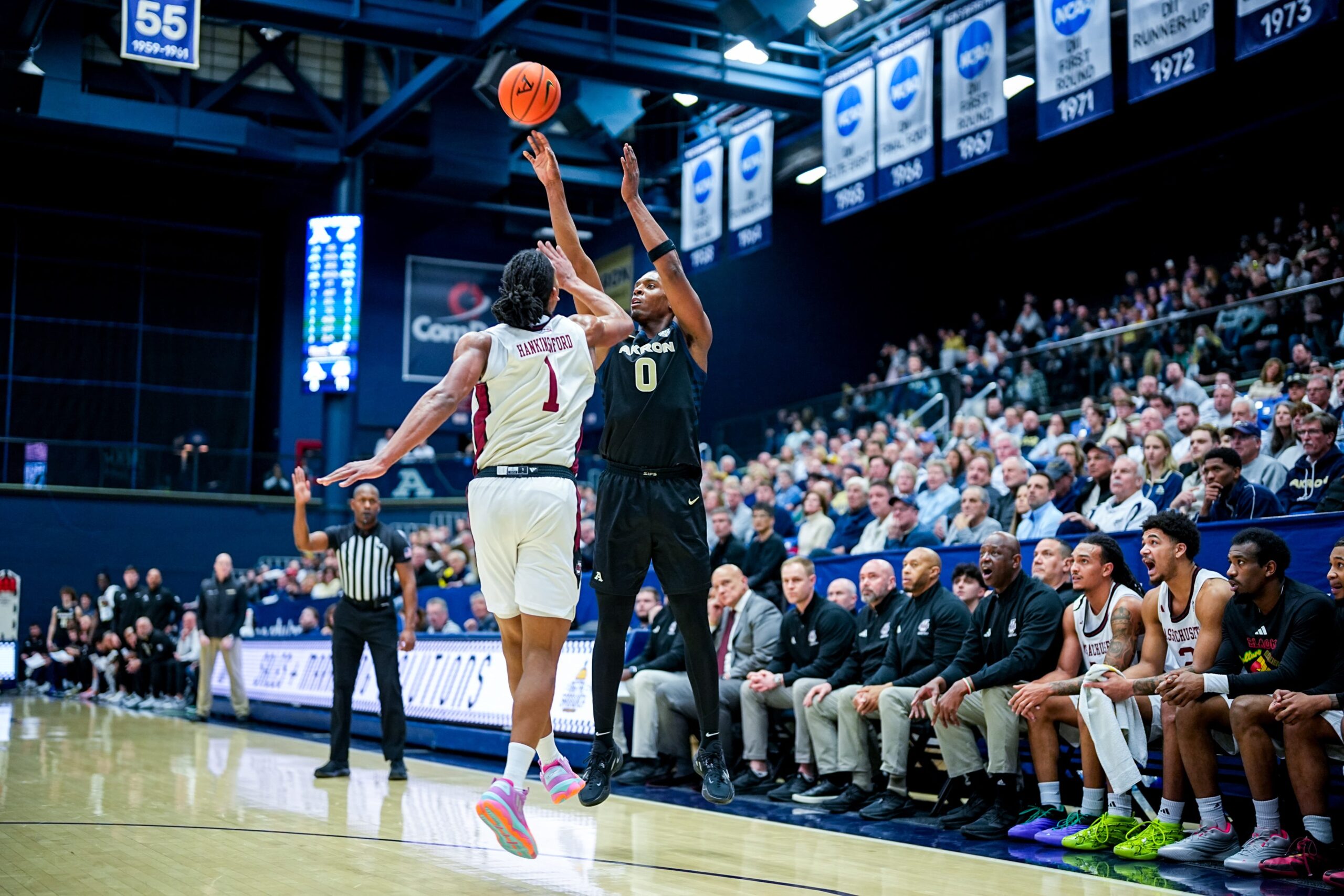 Amani Lyles, Tavari Johson lead Akron to men's basketball win at Ball State