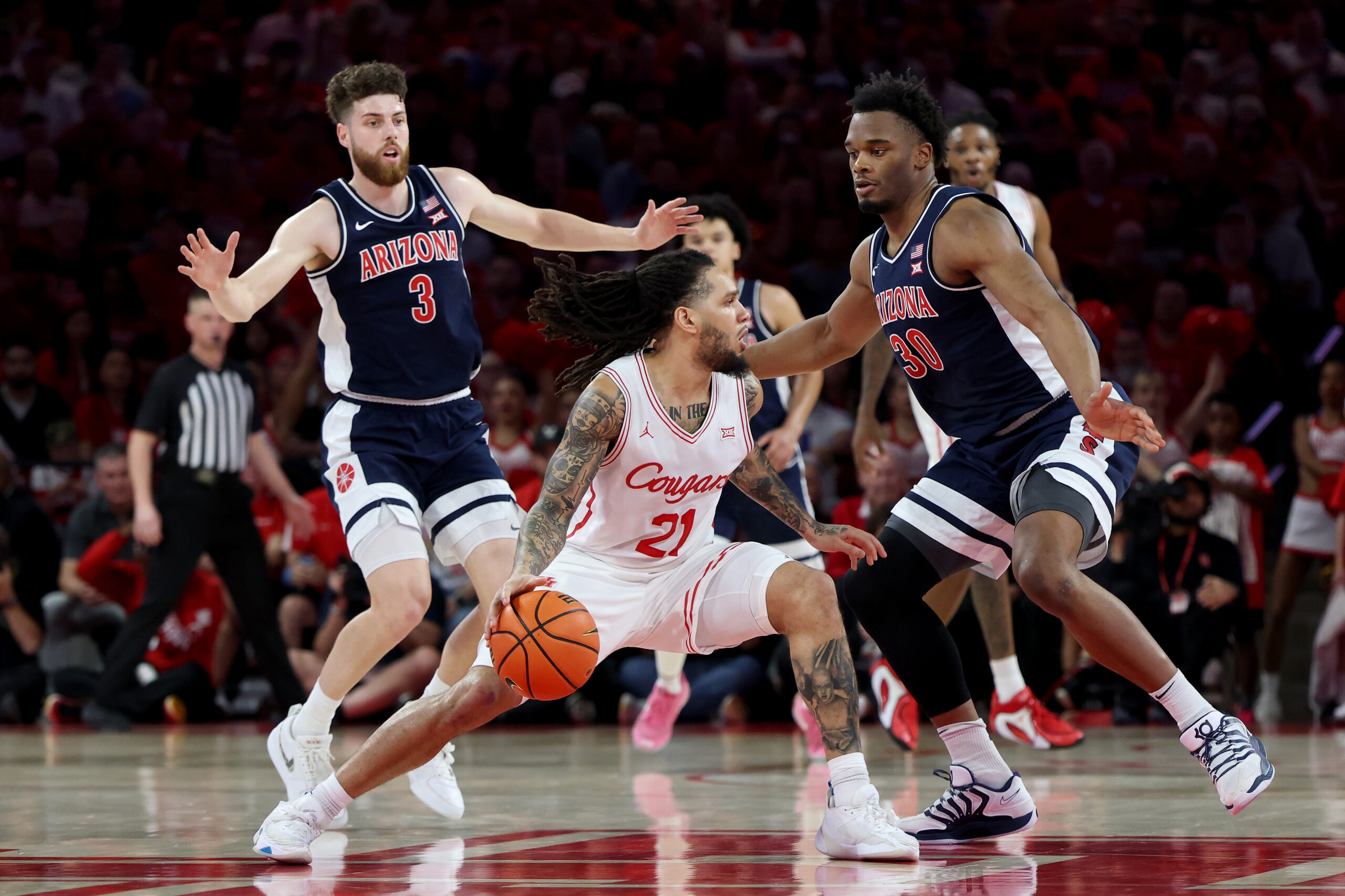 Arizona men’s basketball wins at No. 2 Houston to take over Big 12 lead