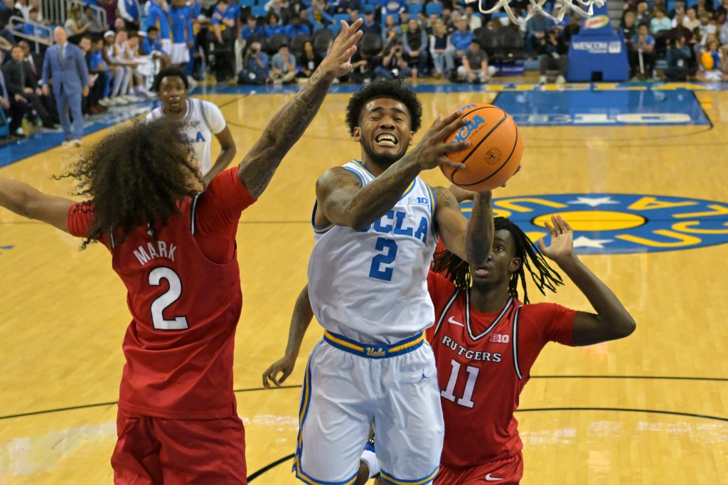Bruins blast Rutgers for sixth win in past eight games