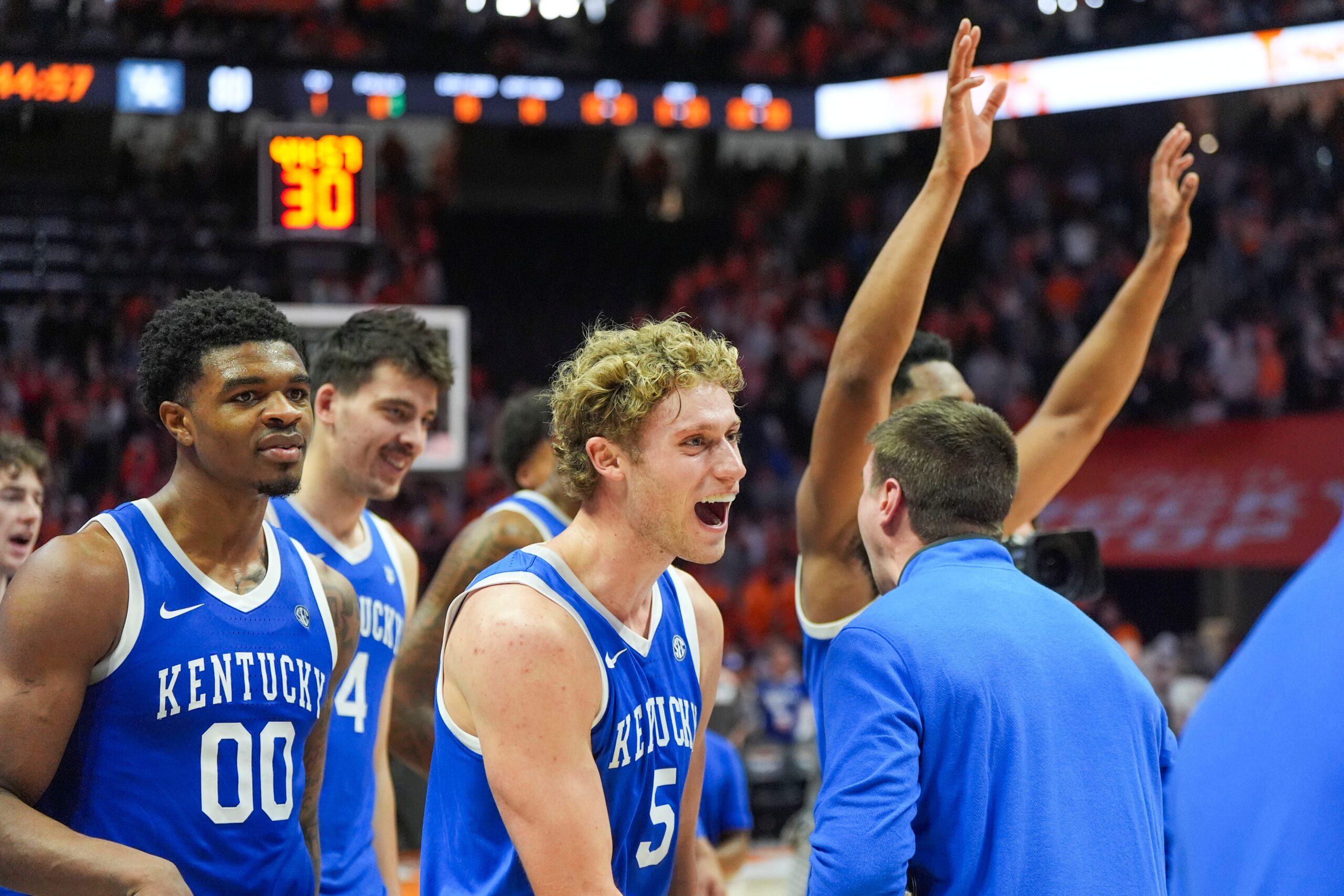 Cat scratching and clawing: How the Wildcats twice weathered early storms to knock out the Vols
