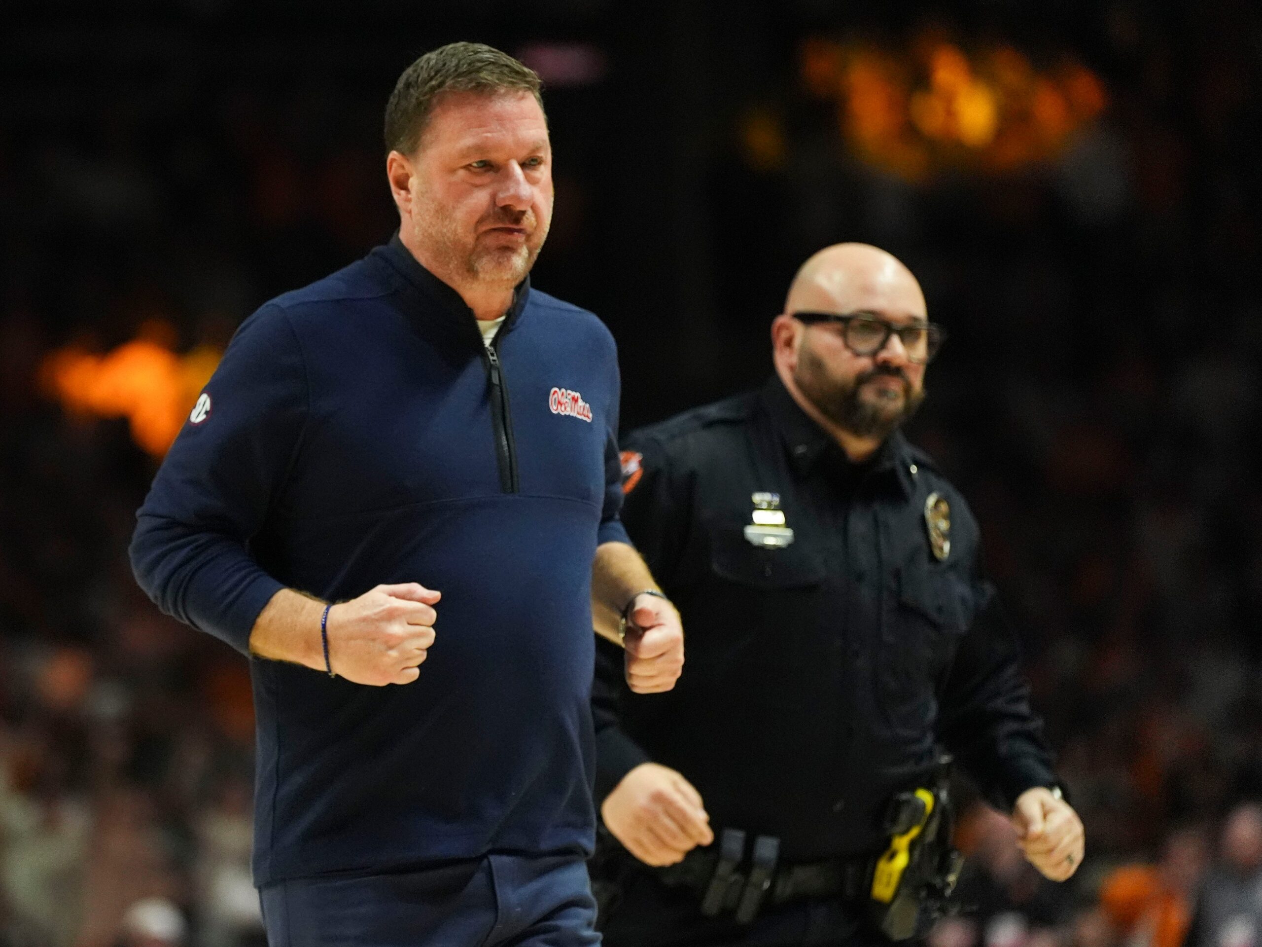 Chris Beard explains wild ejection from Tuesday’s game against Tennessee