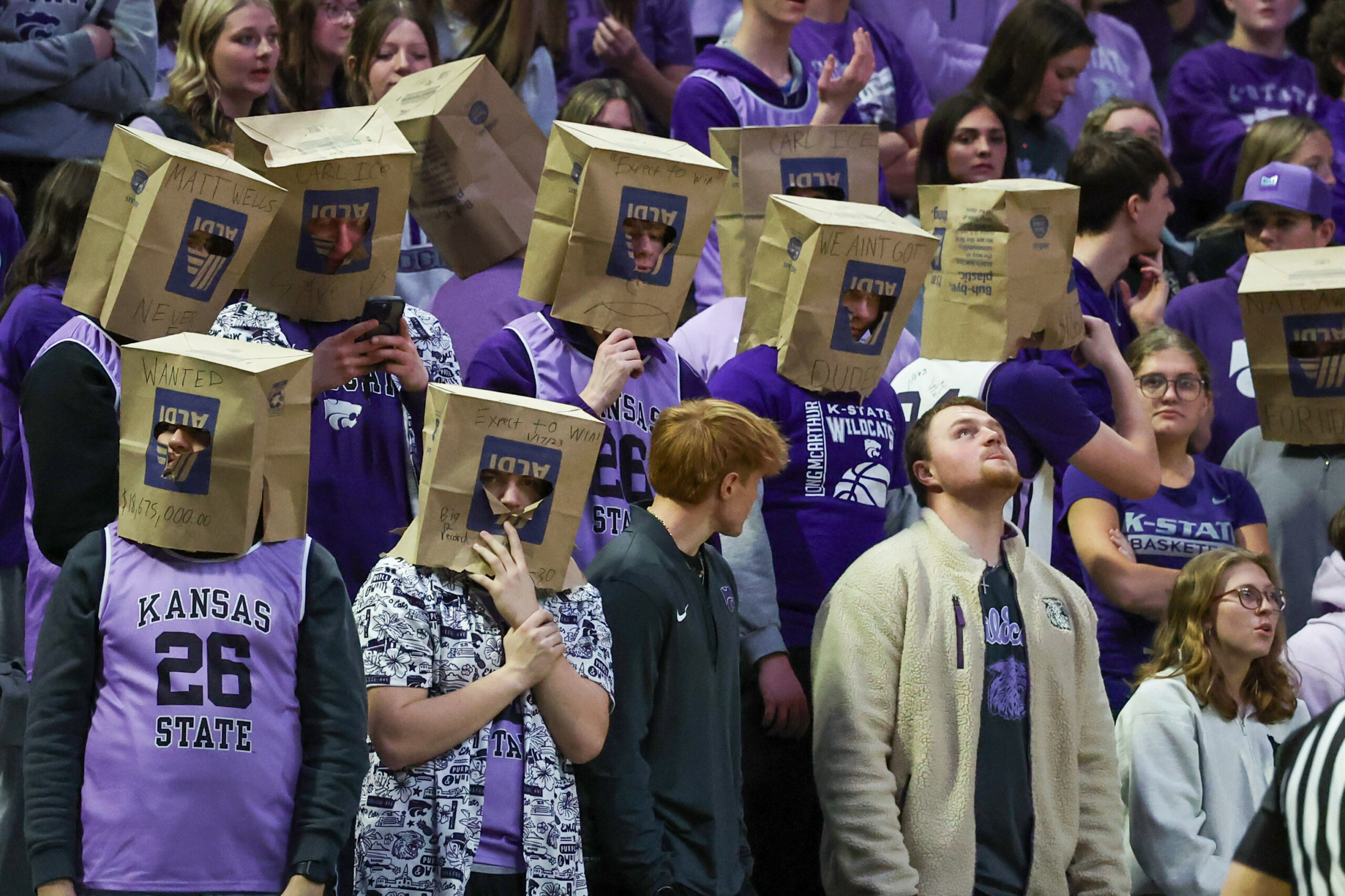 Cincinnati Embarrasses K-State, 91-62