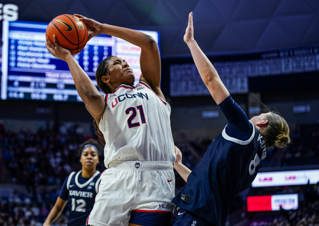 Colleges with both men’s and women’s basketball teams in the Week 14 AP rankings