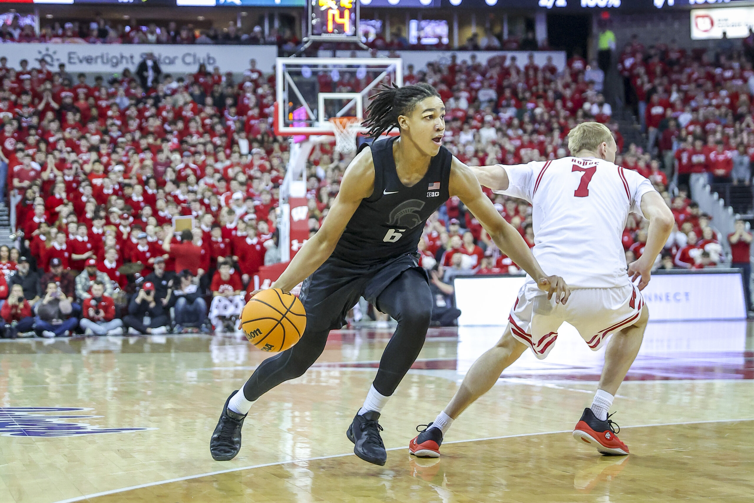 Comparing Jordan Scott to Jase Richardson