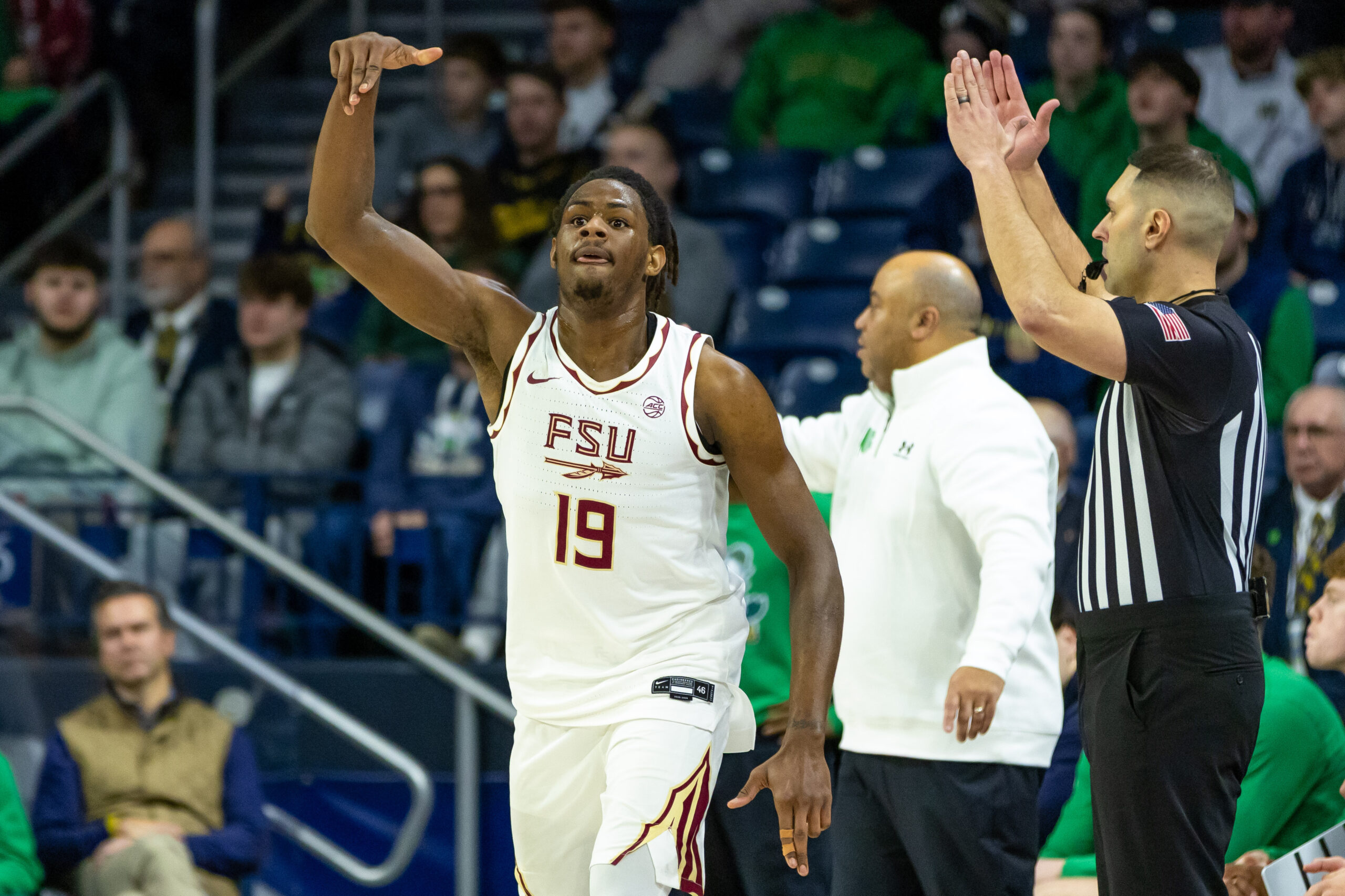 Florida State defeats Notre Dame thanks to red-hot start and chess match finish