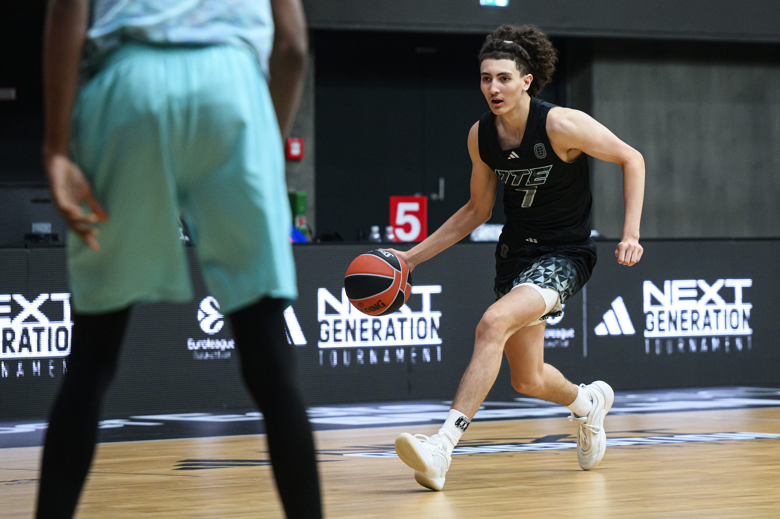 Former Villanova 2026 target decommits from Big East rival, reopens recruitment