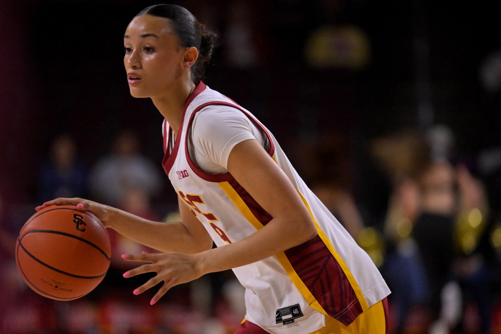 Freshman phenom Jazzy Davidson lifts surging USC past Indiana