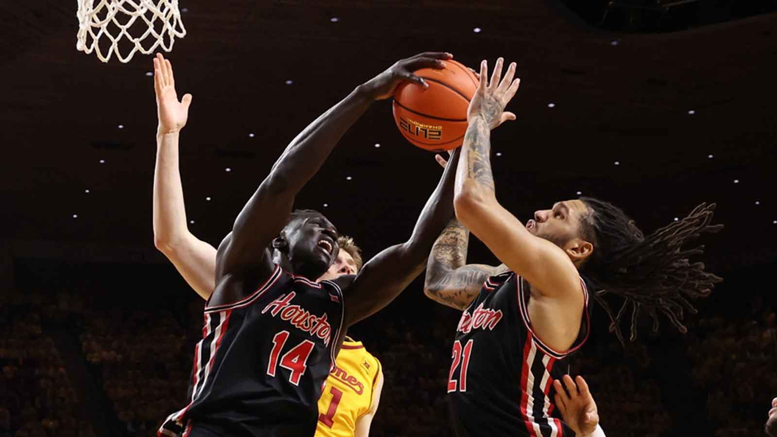 Houston’s Mercy Miller ruthlessly posterizes Iowa State defender