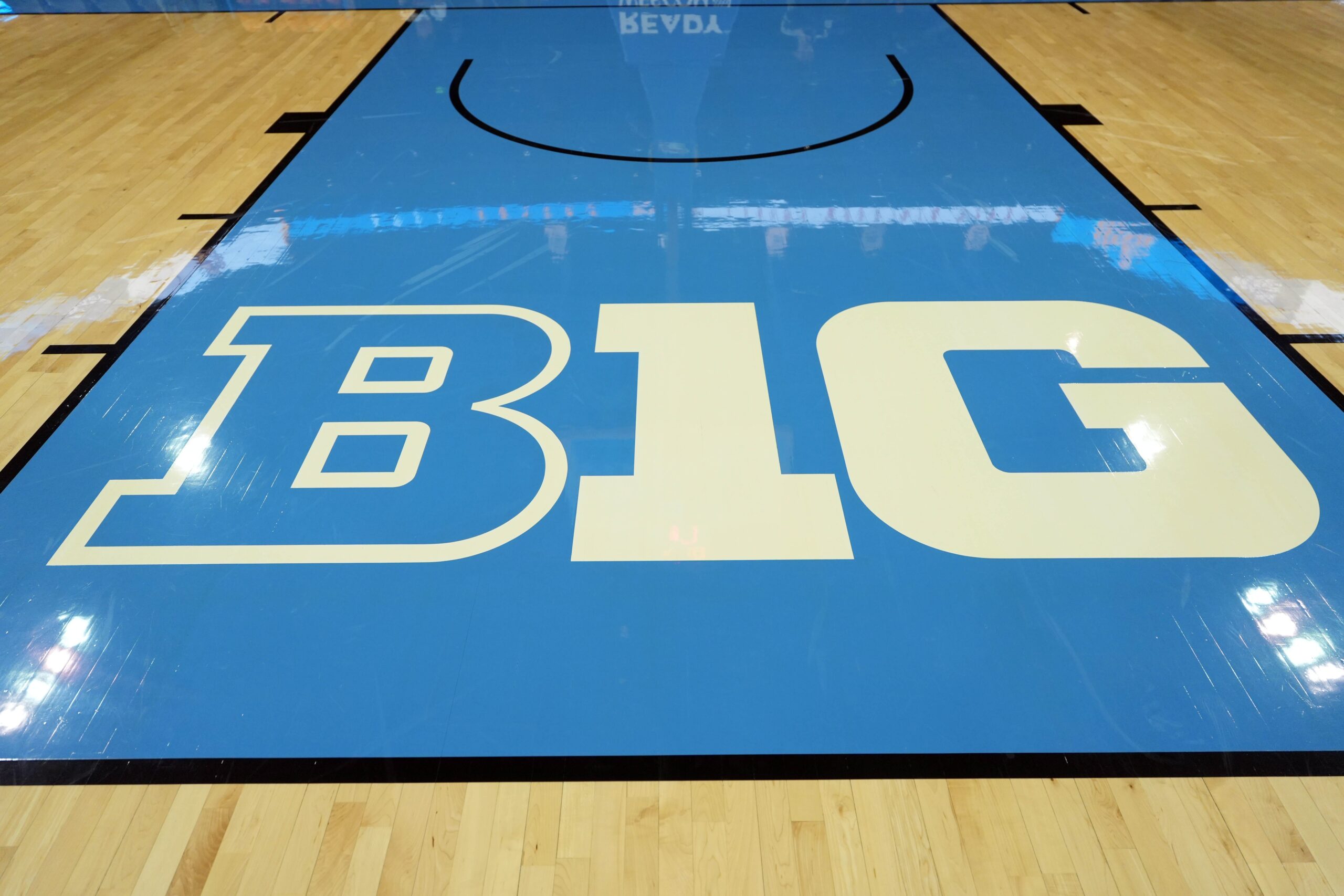 Iowa women's basketball clinging to host site in new ESPN bracketology