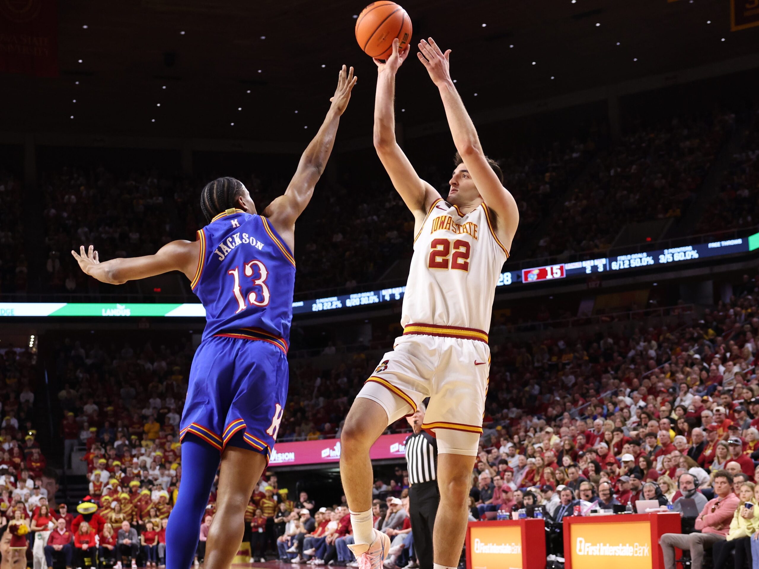 Kansas basketball’s winning streak ends in loss on road at Iowa State