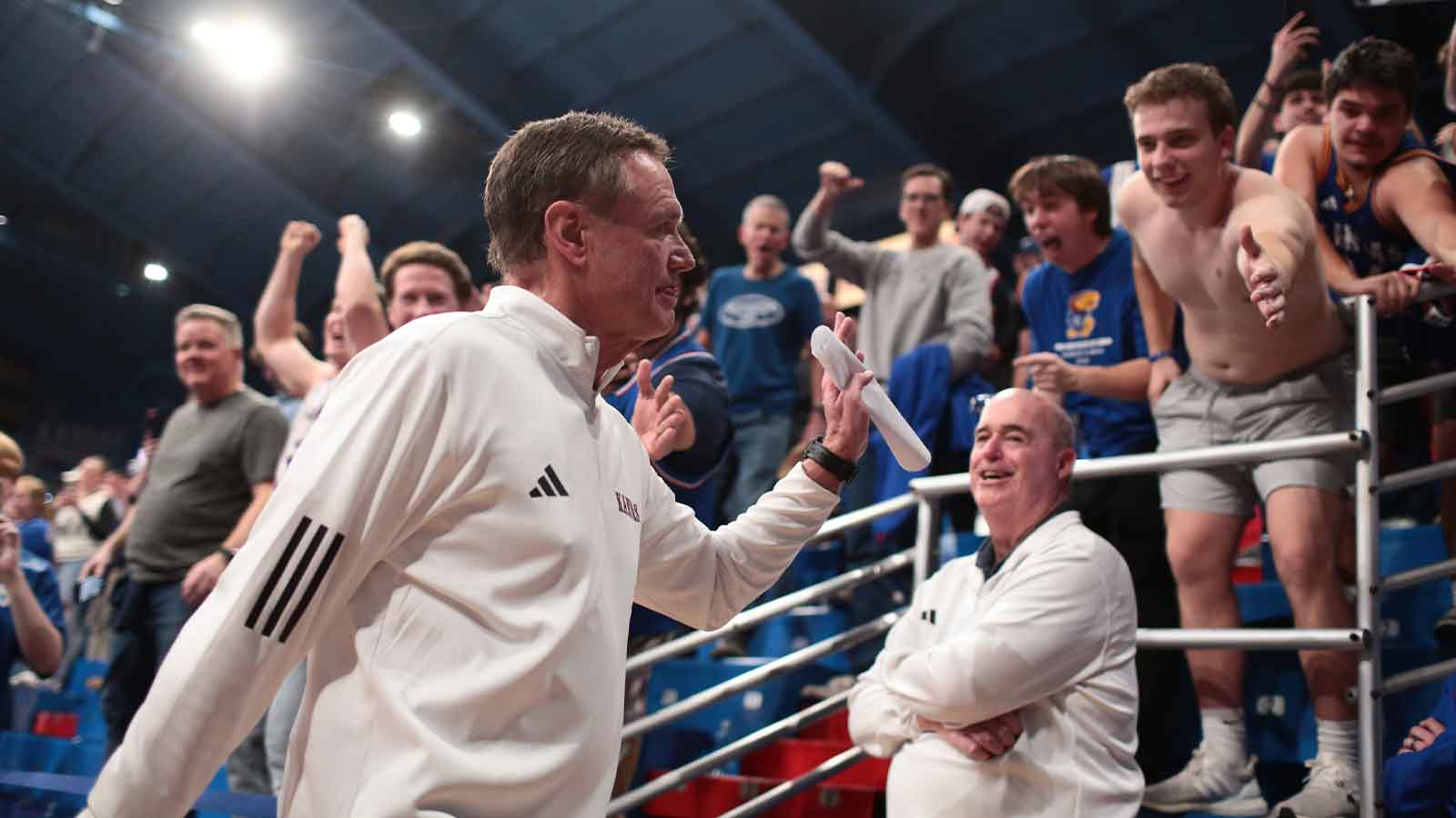 Kansas HC Bill Self shows up to surprise students camping out for Houston game