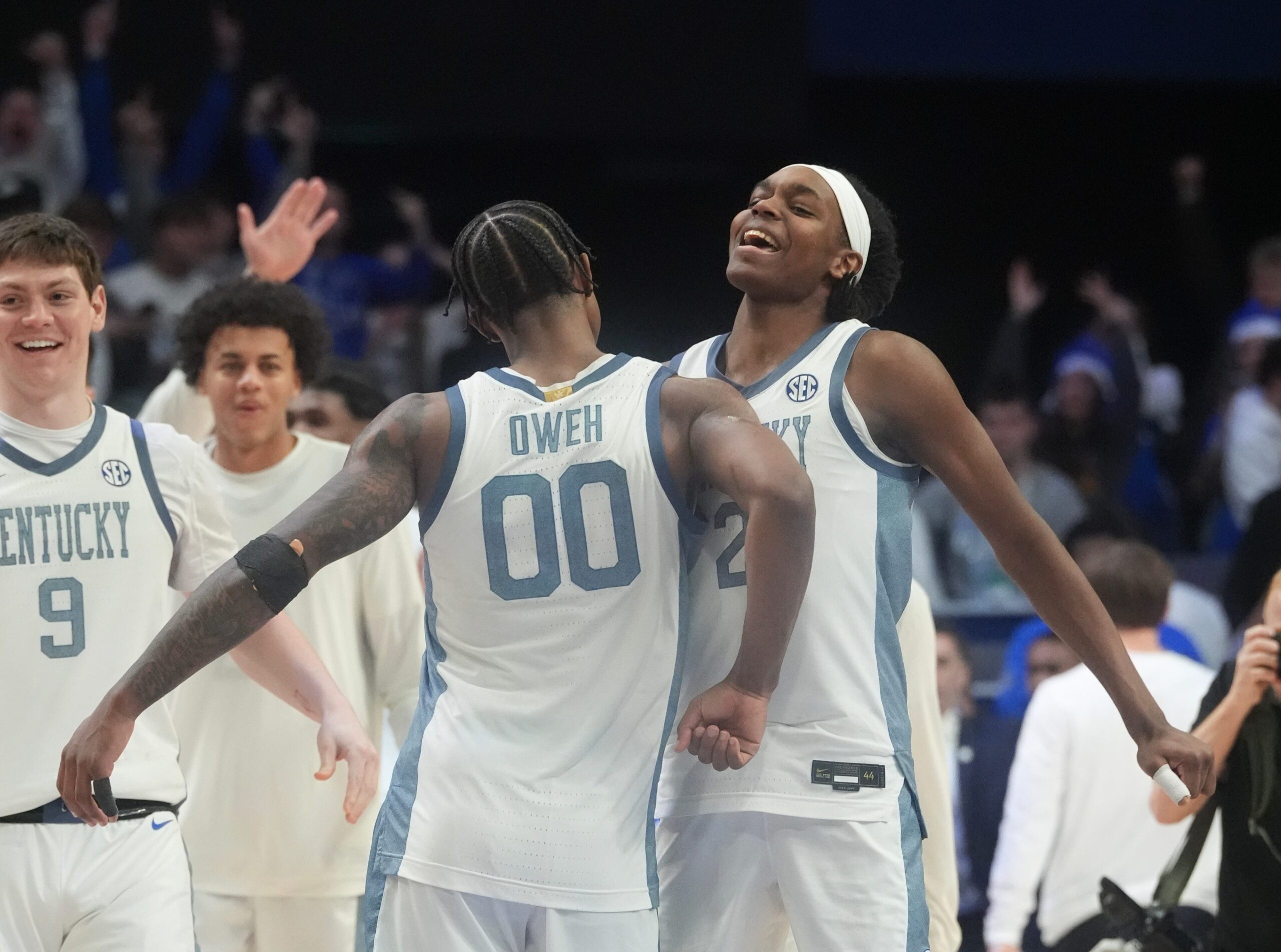 Kentucky basketball rallies past Tennessee to complete SEC rivalry sweep