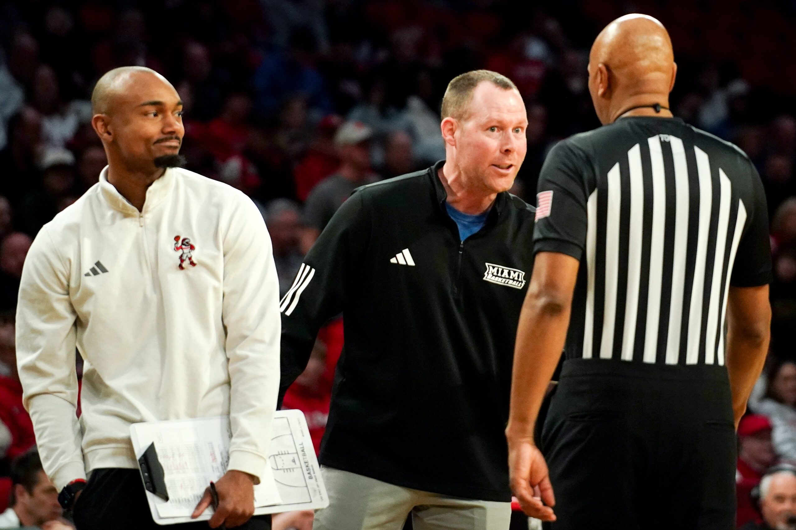 Miami RedHawks rank 23rd in new AP Top 25 men's basketball poll