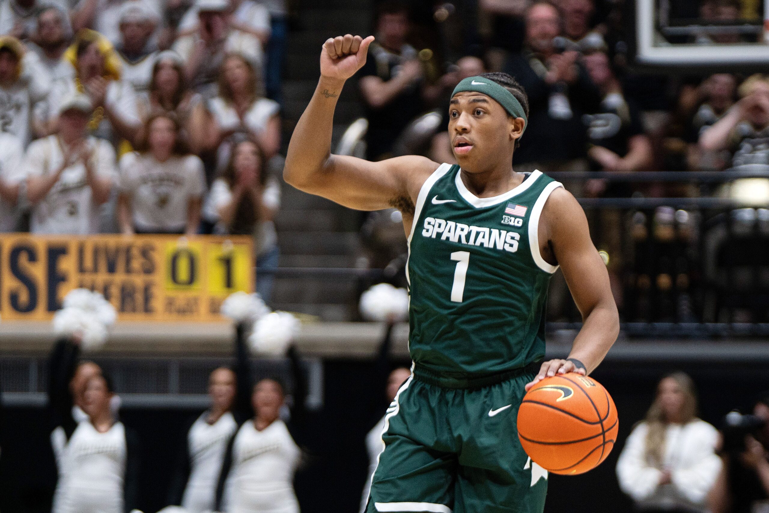 Michigan State basketball puts it down in the paint to KO Purdue