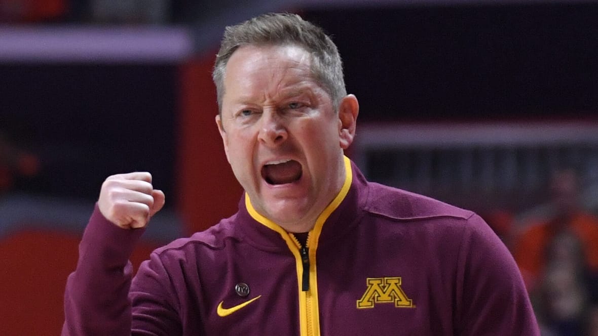 MN Gophers Go Big Game Hunting, Shock Sparty