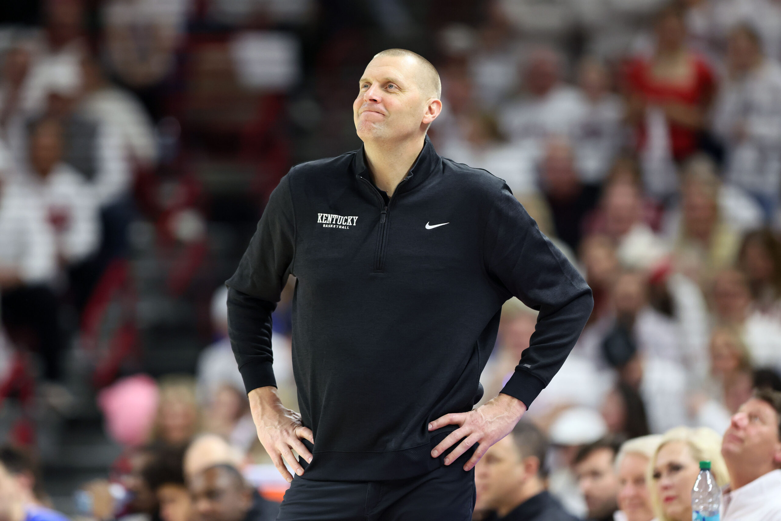 Monday Headlines: Kentucky in the Basketball Rankings