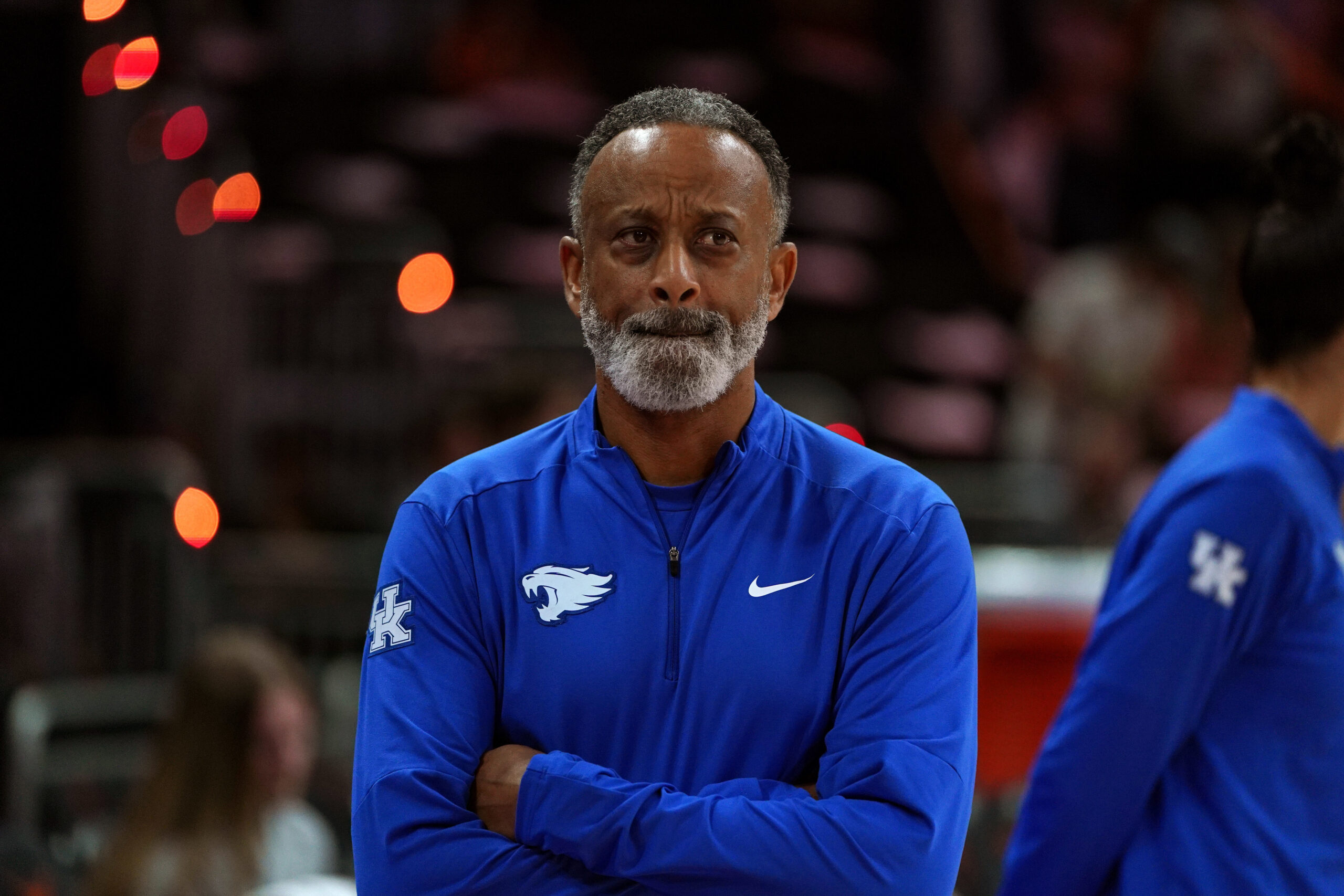Monday Headlines: Kentucky in the College Basketball Rankings