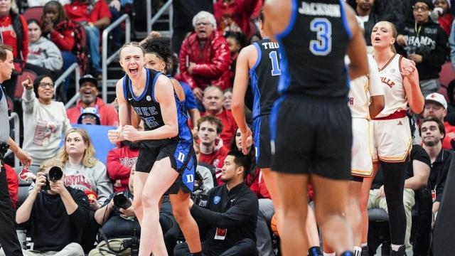 No. 17 Duke snaps No. 6 Louisville win streak, Minnesota hands No. 10 Iowa third straight loss in top-10 upsets