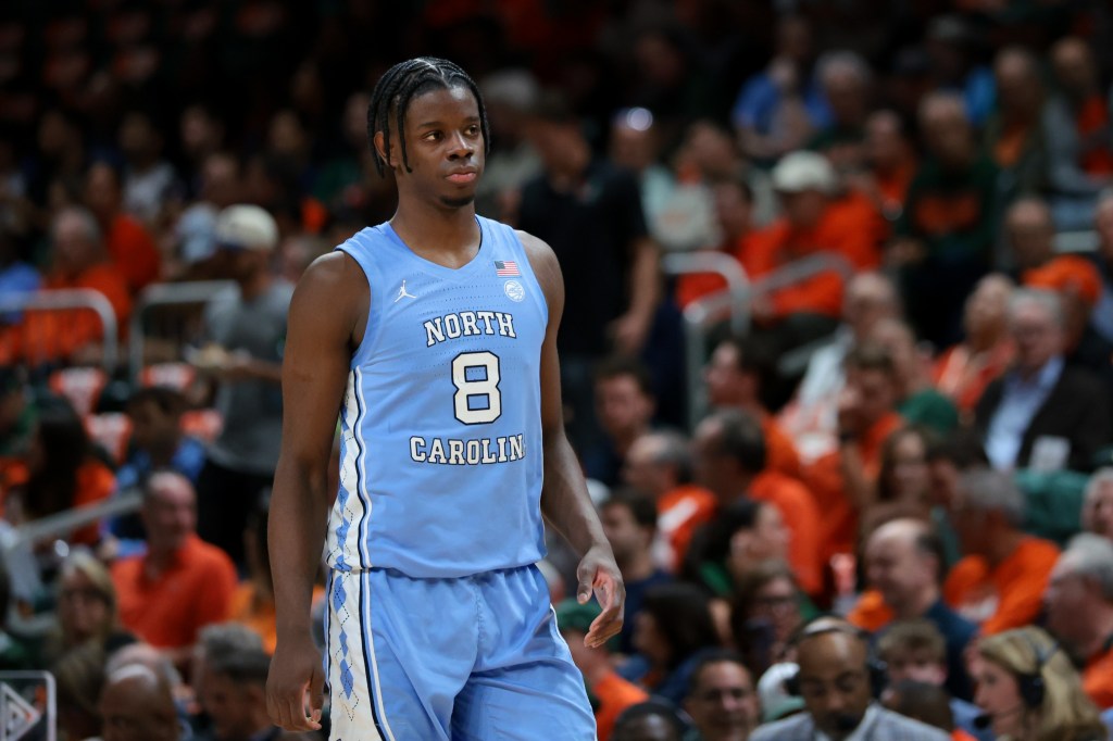 North Carolina star Caleb Wilson suffers broken hand in huge March Madness blow