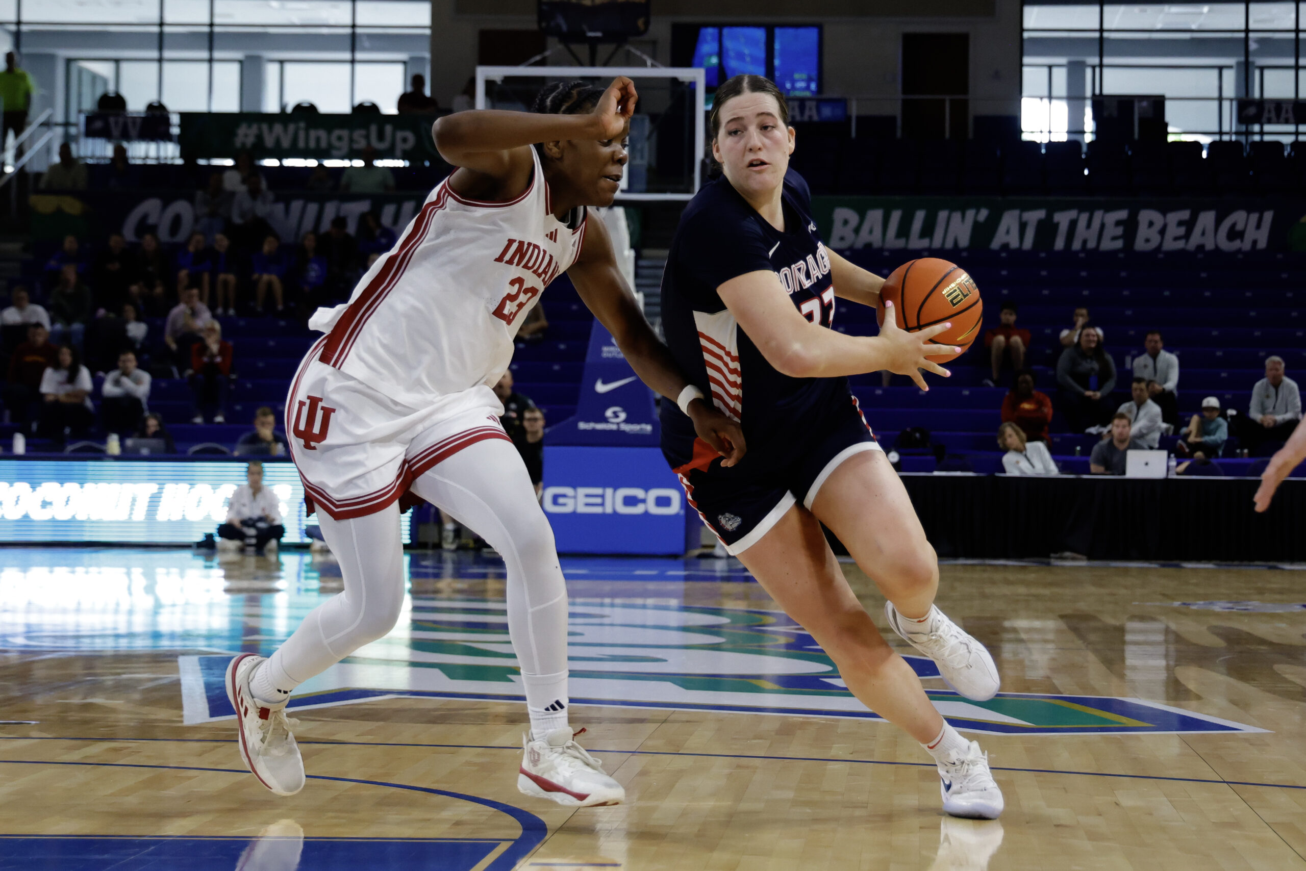 Once Again, Lauren Whittaker Awarded West Coast Conference Weekly Honor