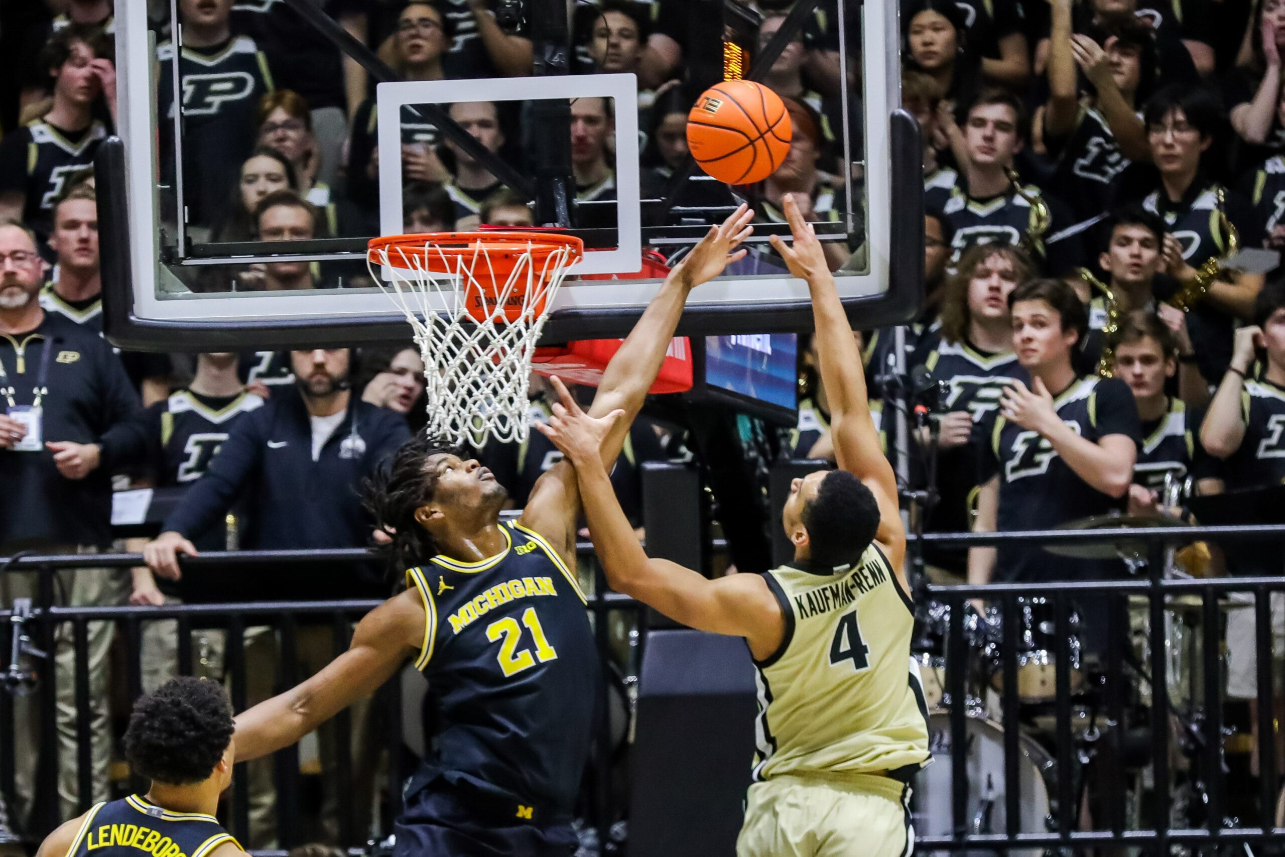 Purdue basketball's Big Ten title hopes dim with loss to No 1 Michigan