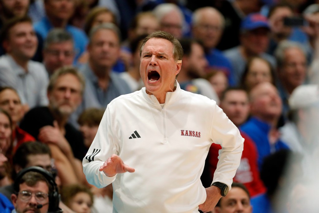 Revealing text about Darryn Peterson recorded before sitting out Arizona upset as Kansas shoots down rumor