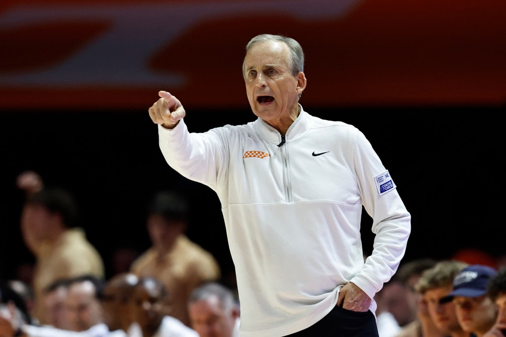 Rick Barnes jokingly wonders if Tennessee players are ‘betting on games’ after NCAA gambling scandals