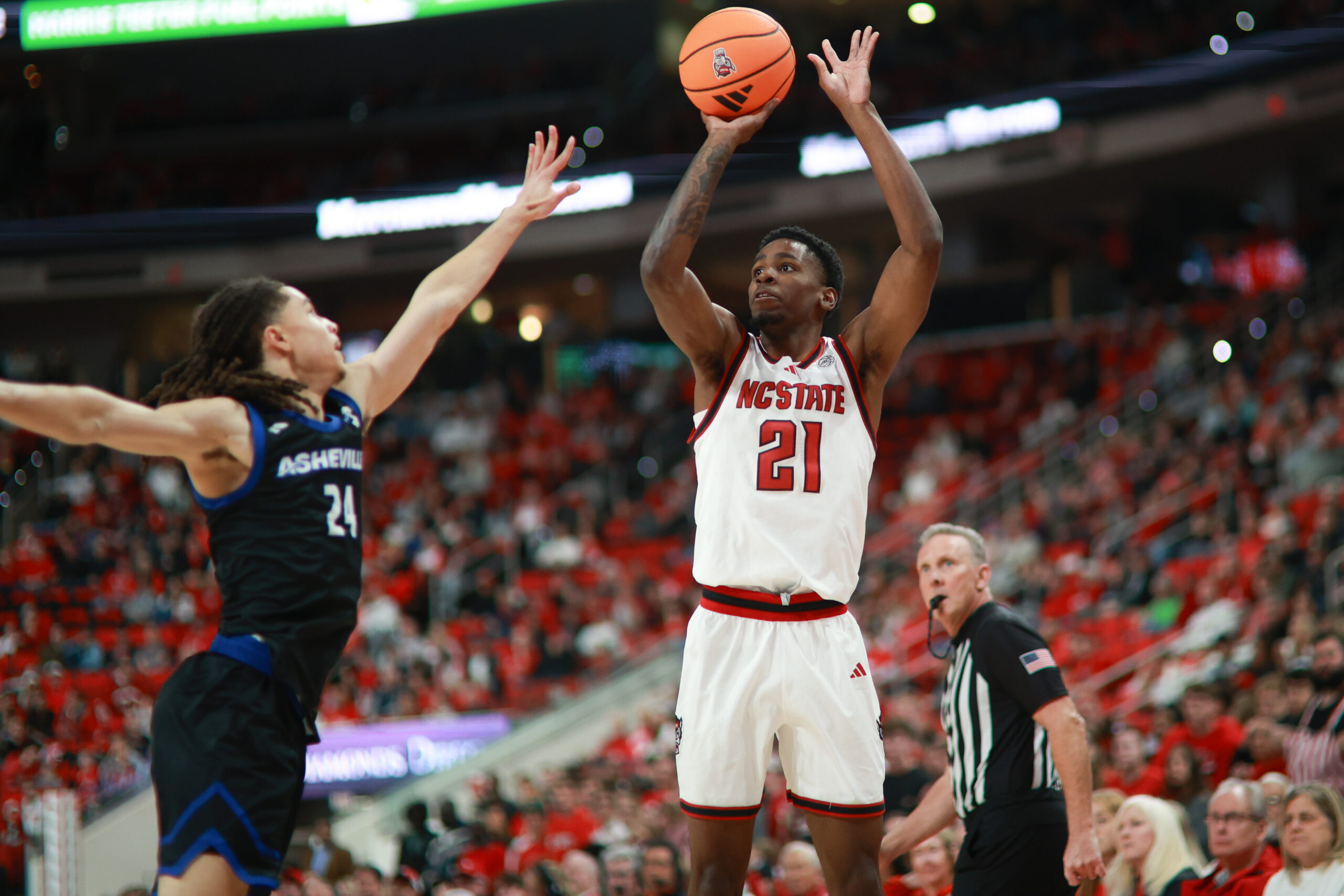 SHOWTIME! The Heels Visit the Wolfpack