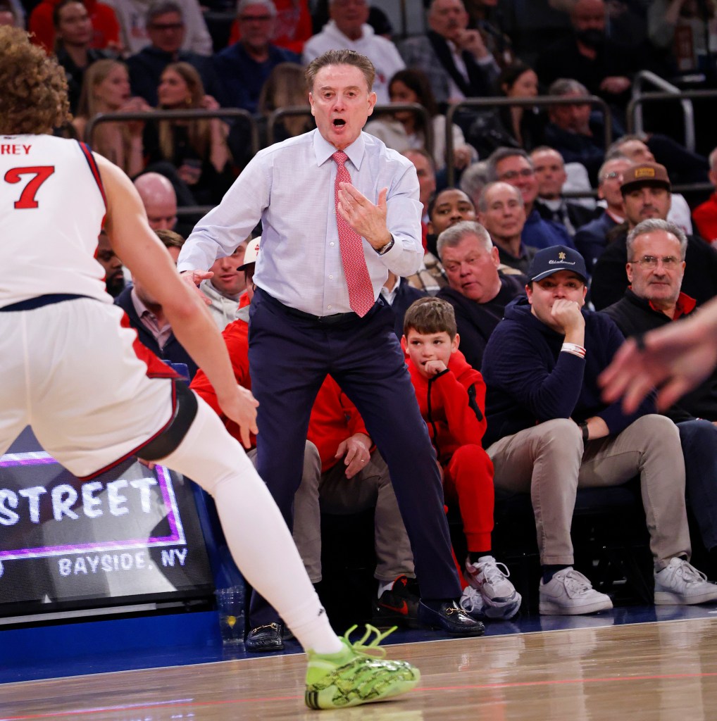 St. John’s grinds out OT win over Xavier to push win streak to 10 for historic Rick Pitino victory
