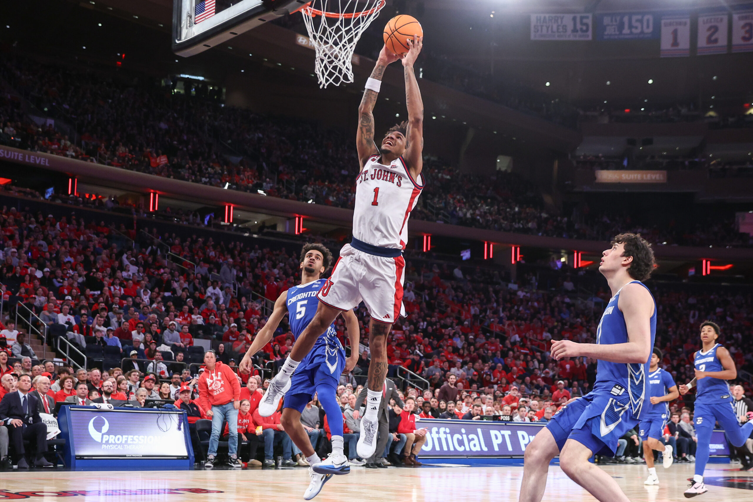 St. John’s men’s basketball moves up to No. 15 in AP Top 25 poll