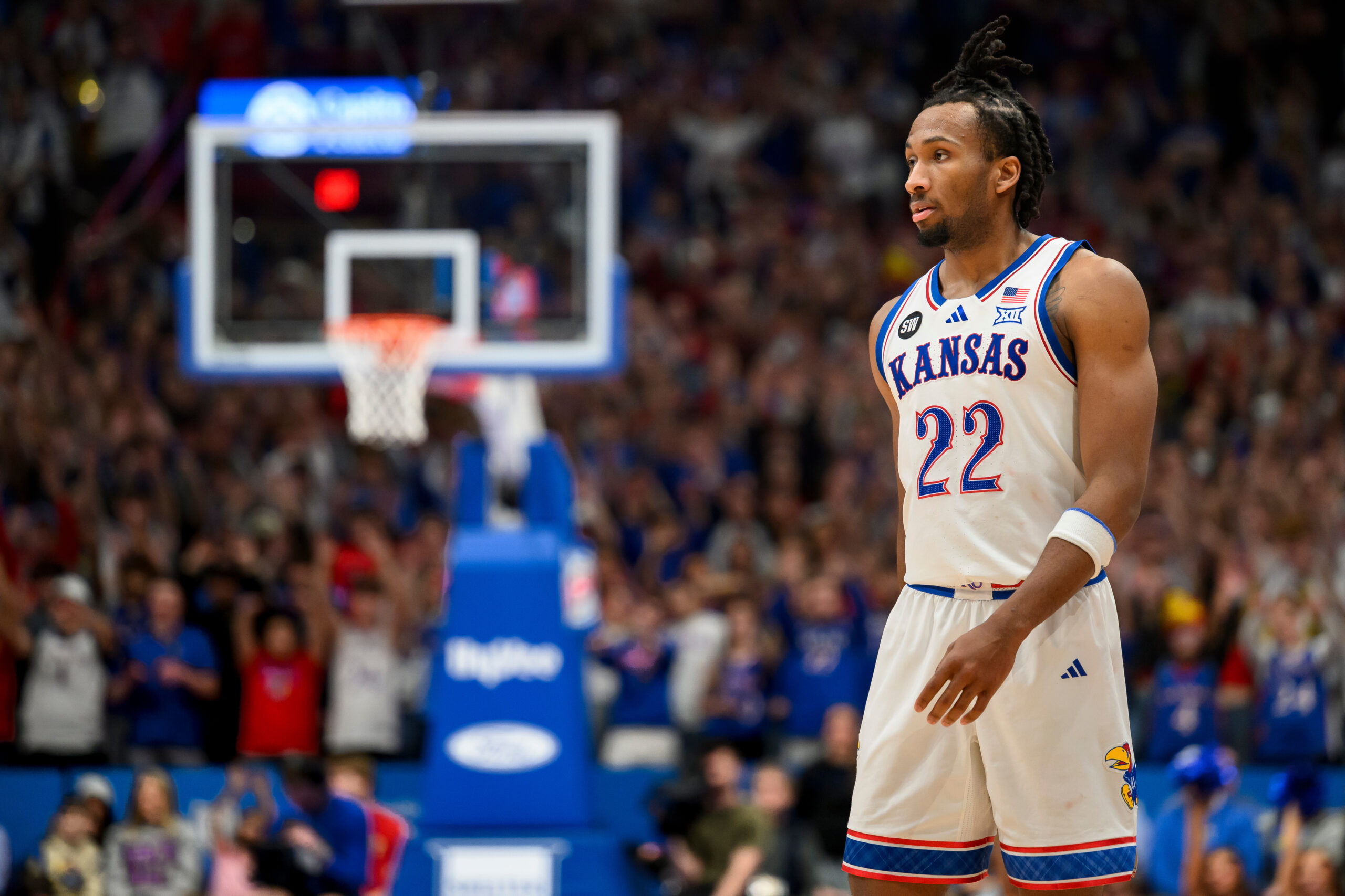 Star Kansas guard Darryn Peterson a late scratch for showdown against No. 1 Arizona with flu-like symptoms