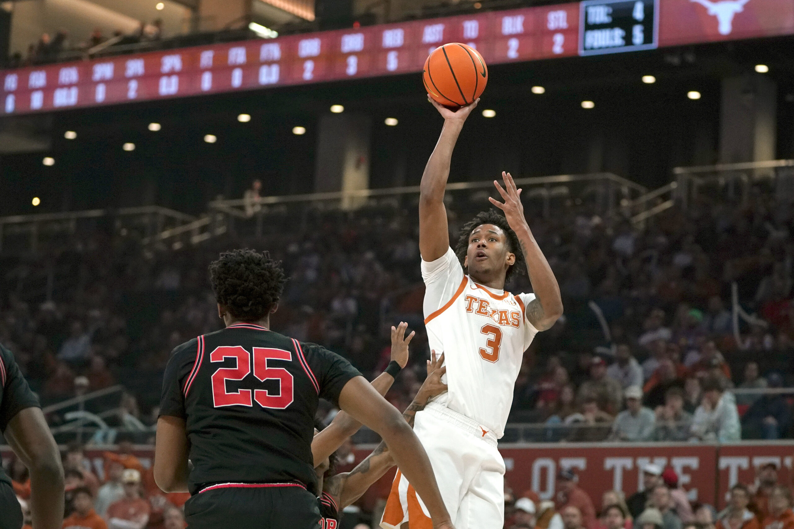 Texas hosts South Carolina in favorable stretch of SEC play