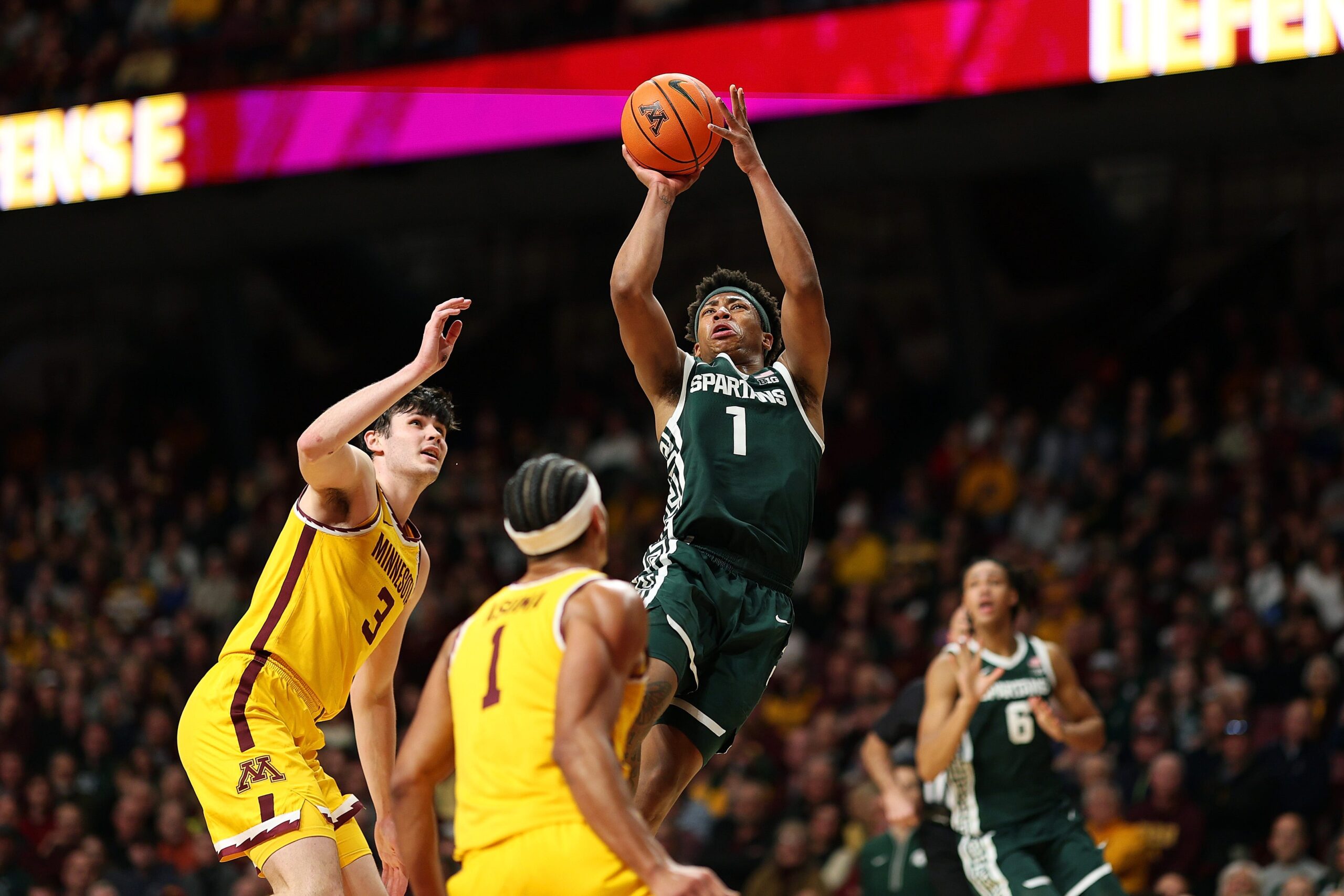 Tom Izzo threatens to bench Michigan State star Jeremy Fears Jr. for 'immaturity'