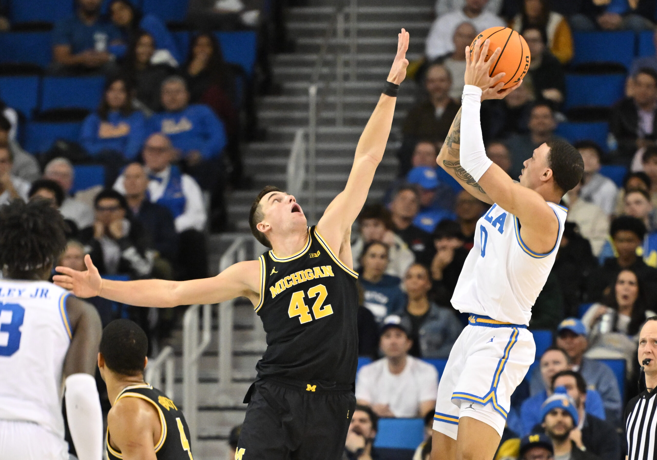 UCLA at No. 2 Michigan College Basketball Preview