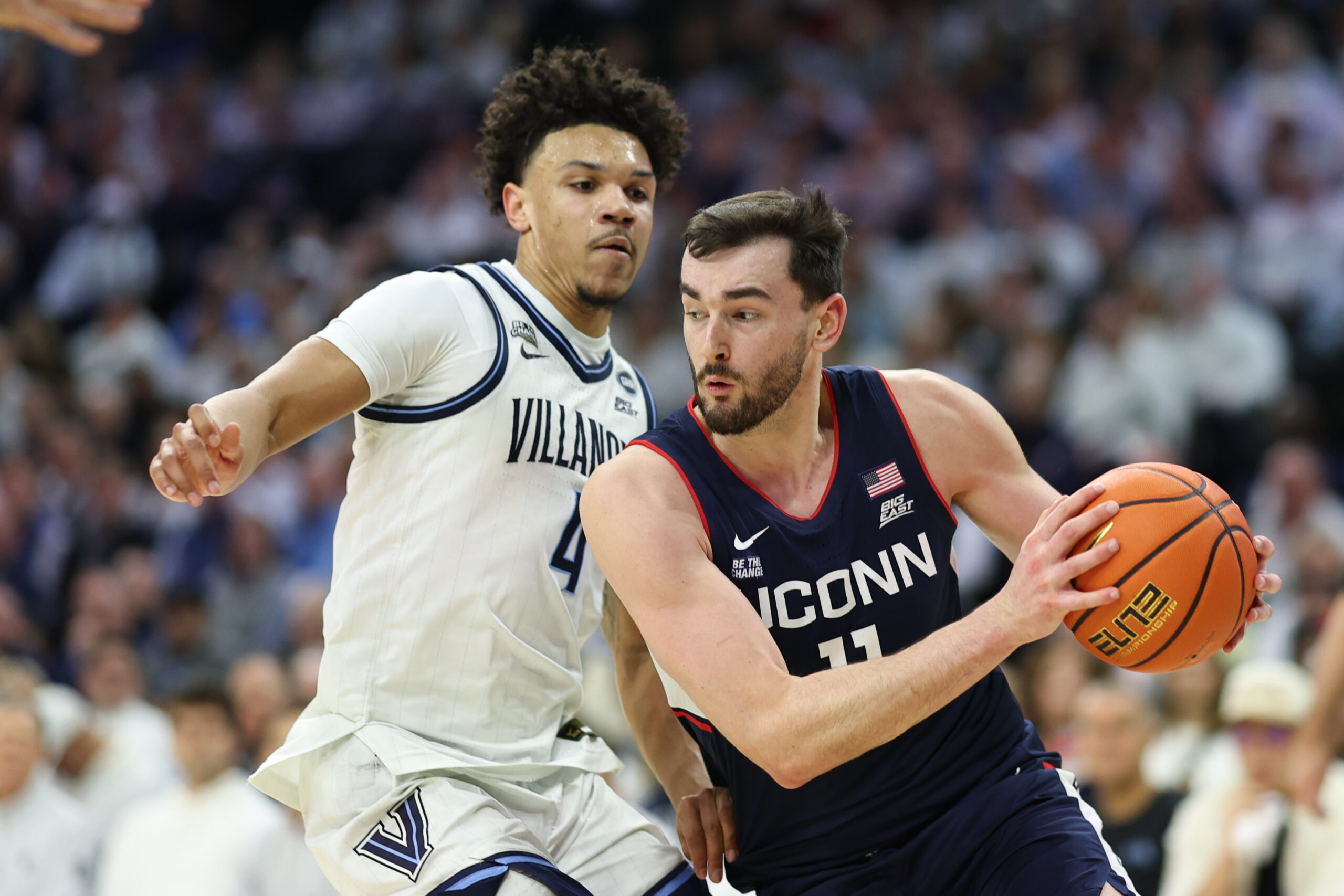 UConn men’s basketball conquers Villanova in Philly, 73-63