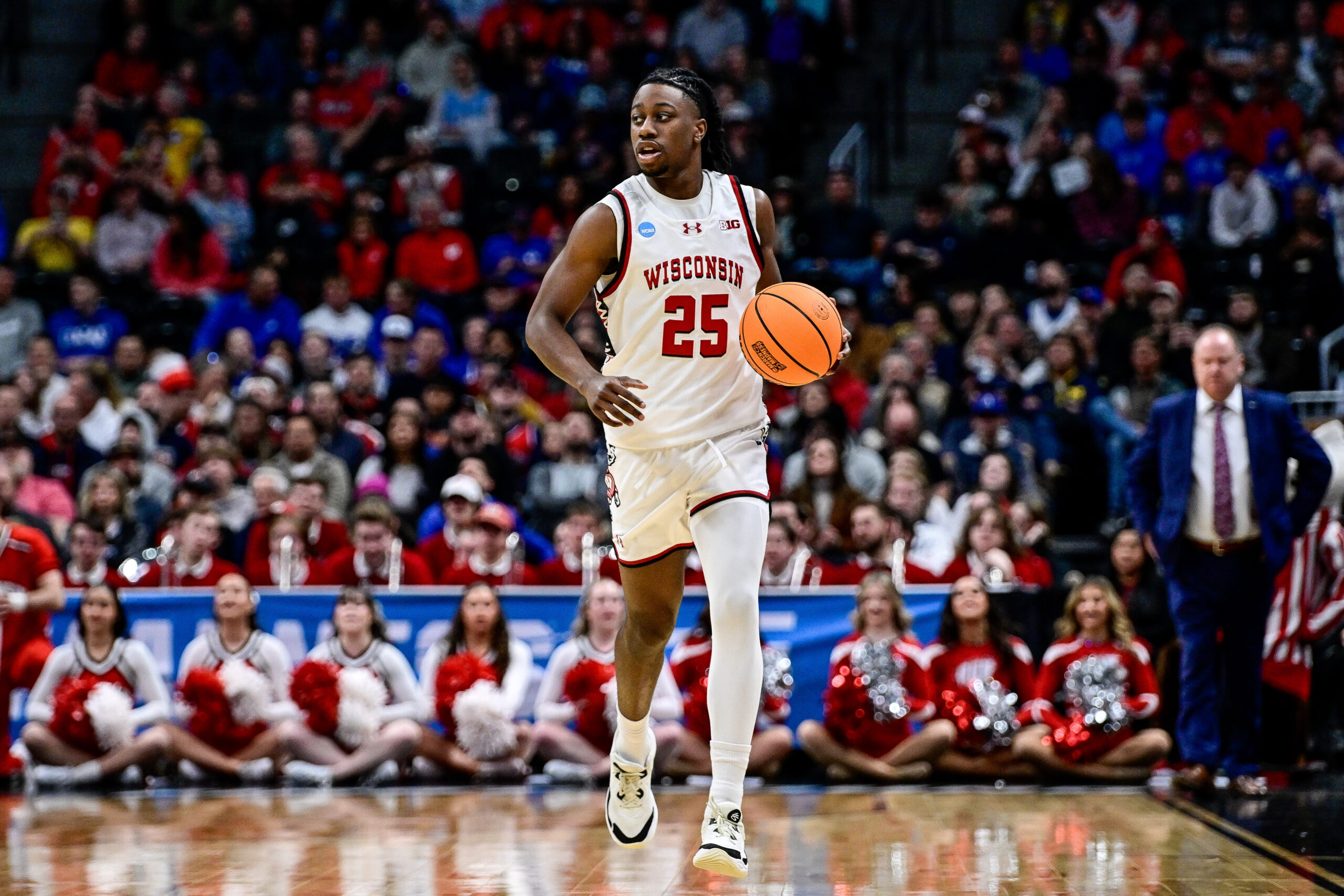 Wisconsin Badgers vs. Iowa Hawkeyes Game Thread: Michigan State 2.0 incoming?