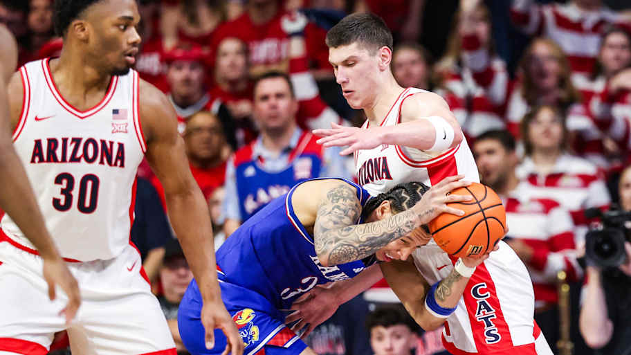 3 Ways Arizona Can Beat Utah State in NCAA Tournament