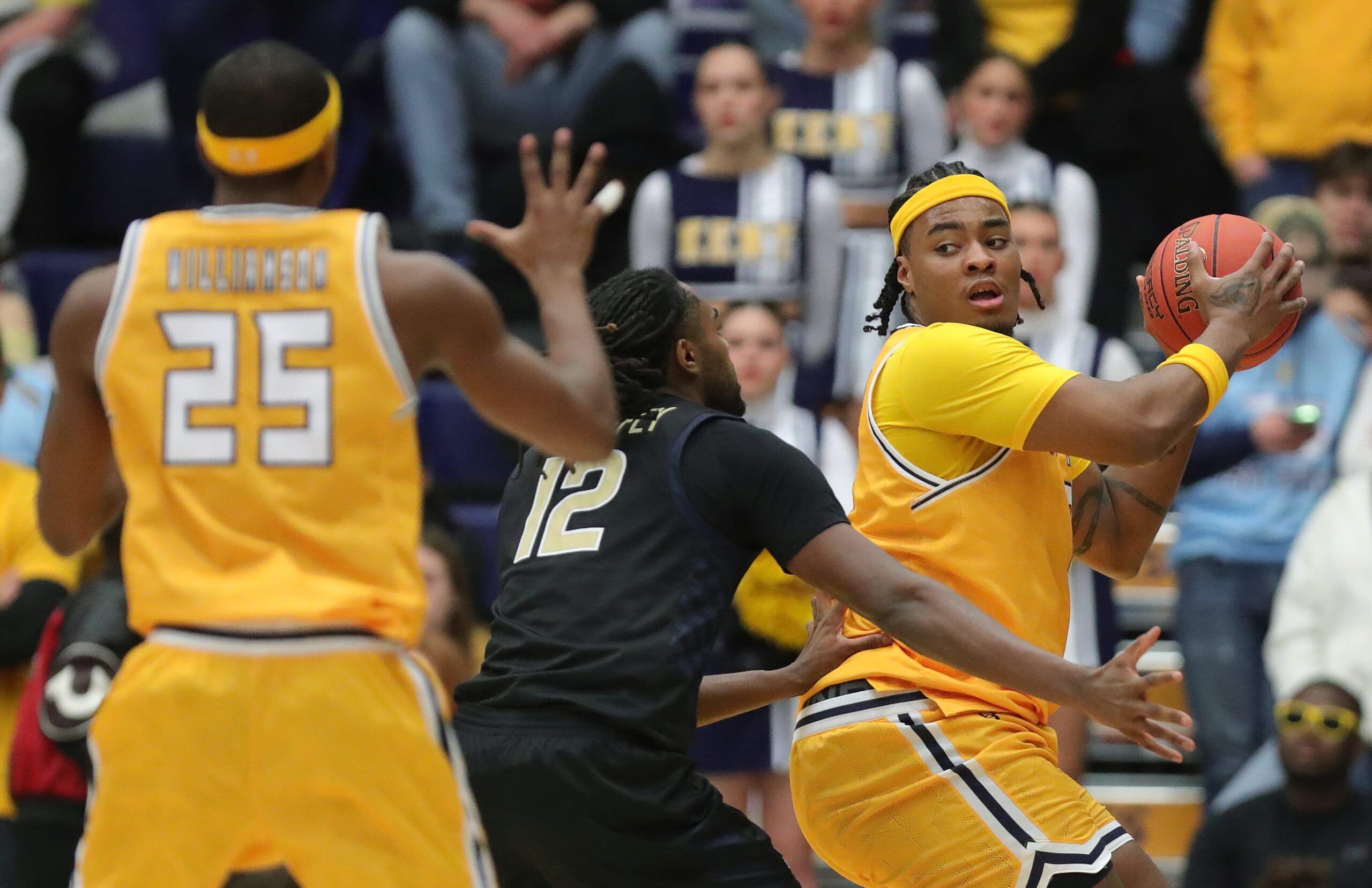Akron basketball score, live updates vs. Kent State in MAC tournament