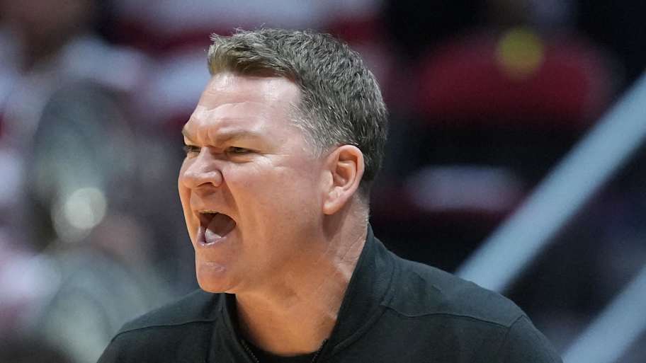 Arizona Must Slow Arkansas Superstar in Sweet 16