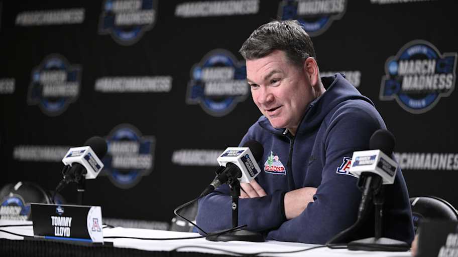 Arizona's Lloyd Gives Arkansas Praise Ahead of Sweet 16
