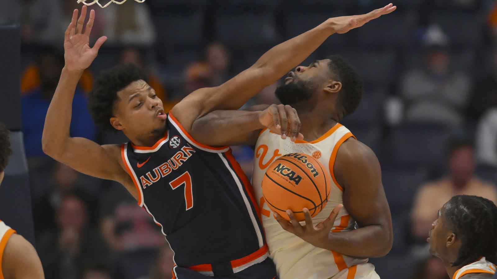 Auburn HC Steven Pearl makes spirited NCAA Tournament case after Tennessee collapse