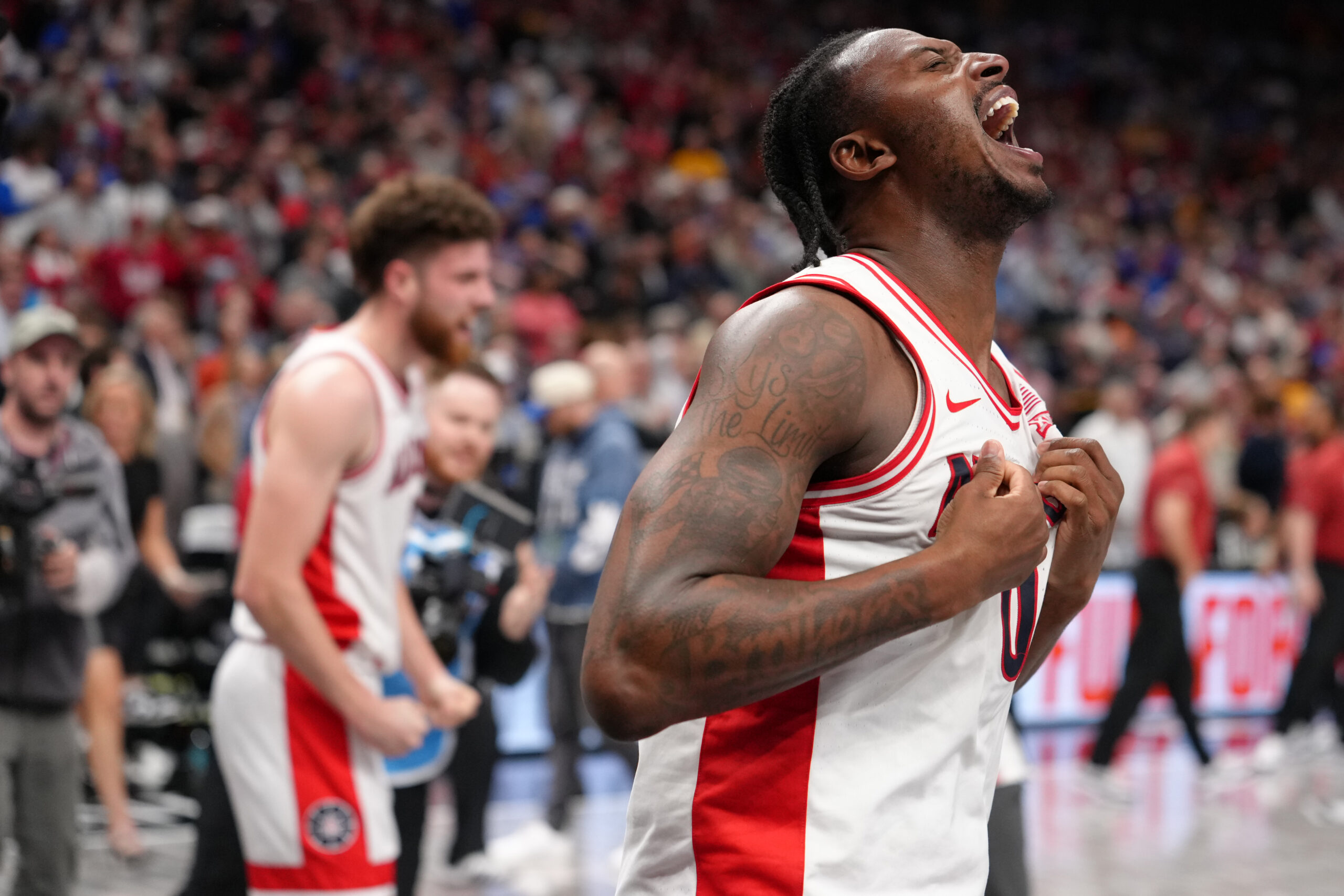 Big 12 Tournament: Jaden Bradley’s buzzer beater knocks off Iowa State, sends Arizona to conference final