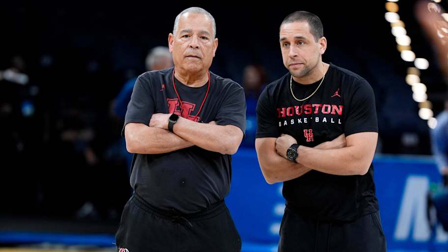 Bruce Pearl Gives His Thoughts on Kelvin Sampson's Coaching Future
