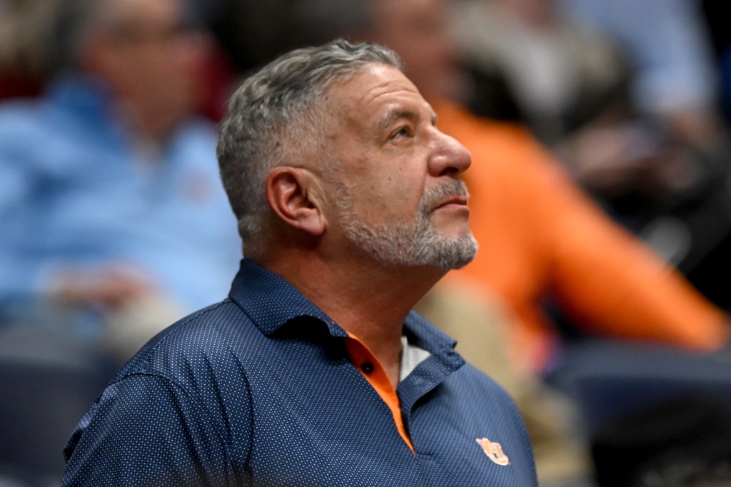 Bruce Pearl has wild blowup in stands at SEC tournament: ‘That’s some bulls–t’