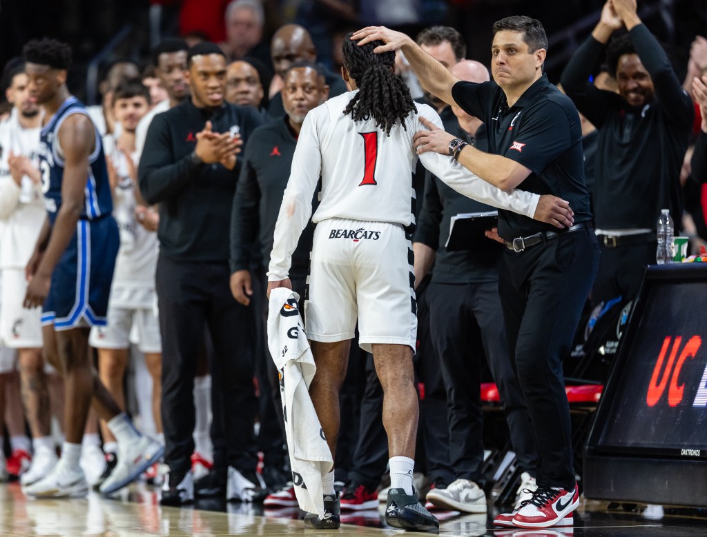 Cincinnati fires coach Wes Miller after choking in Big 12 Tournament