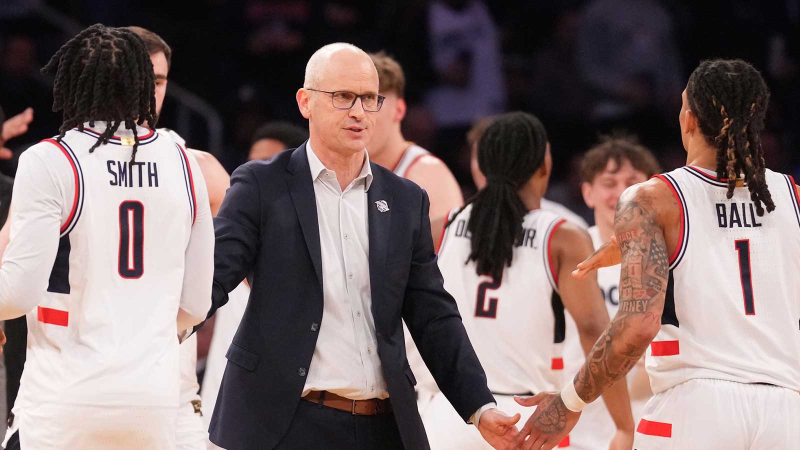 Dan Hurley toasts Braylon Mullins for history-making performance vs. Georgetown