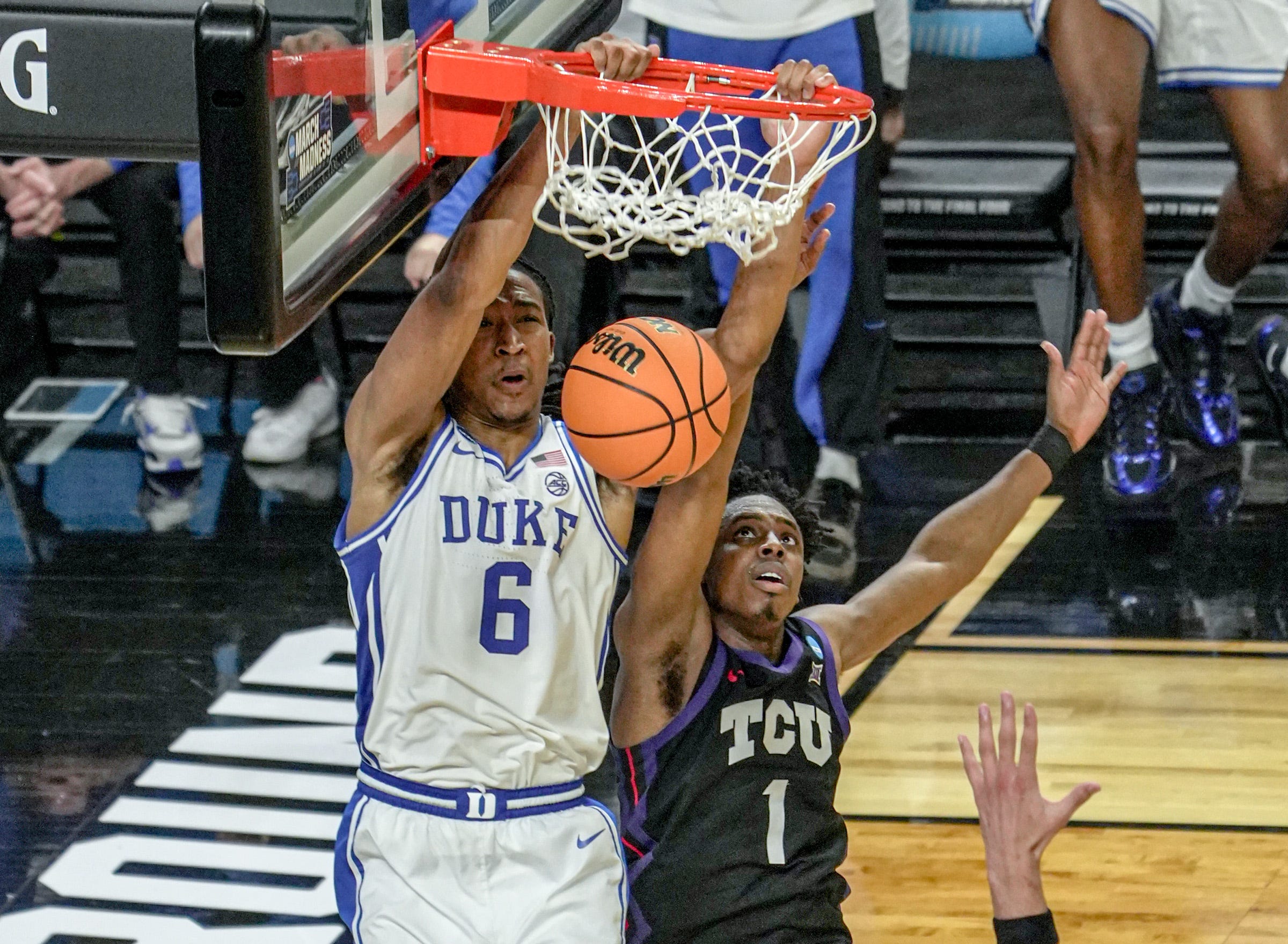 Elite Eight Open Thread