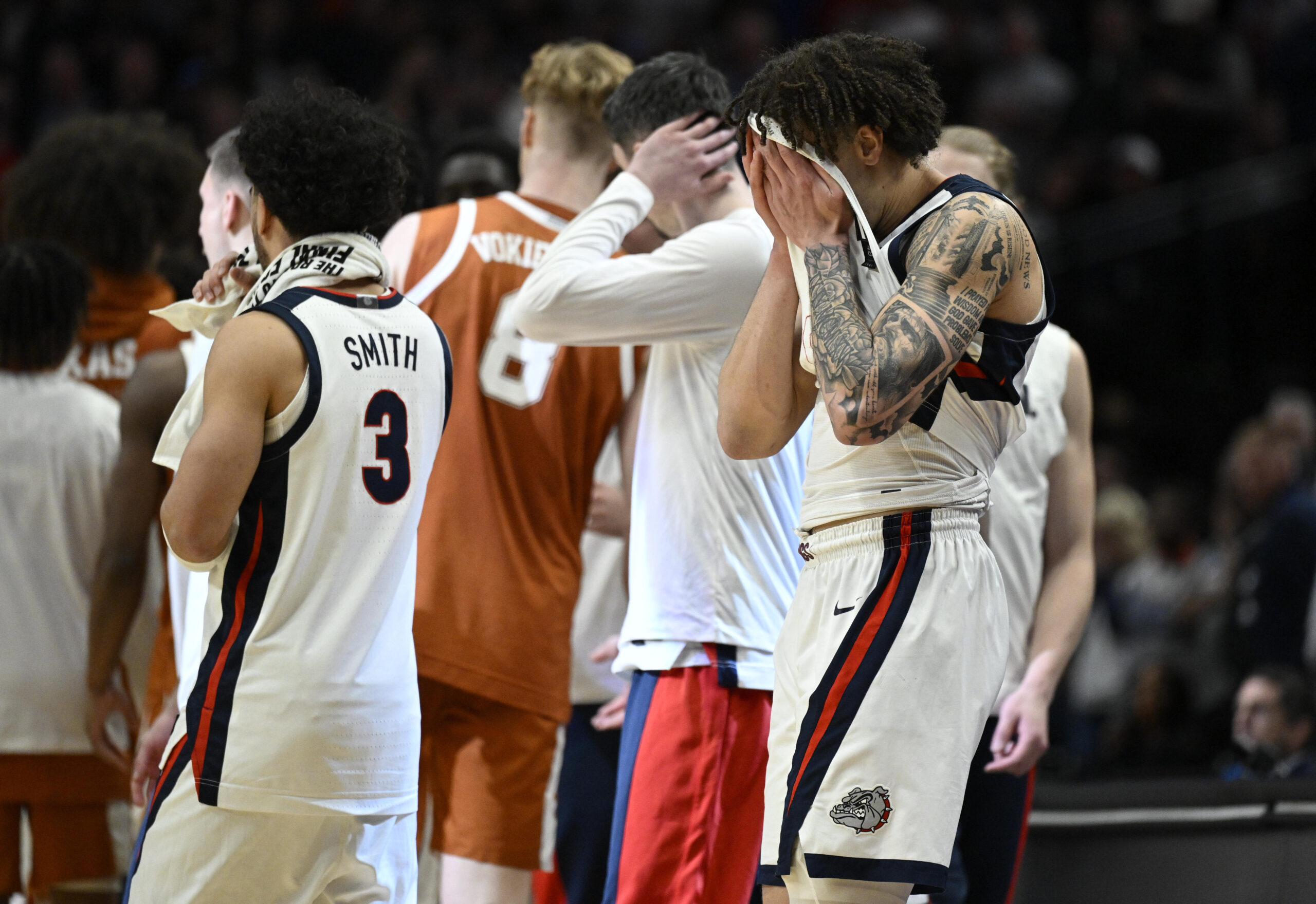 Gonzaga Lets Sweet 16 Berth Slip Late as Texas Ends Season 74-68