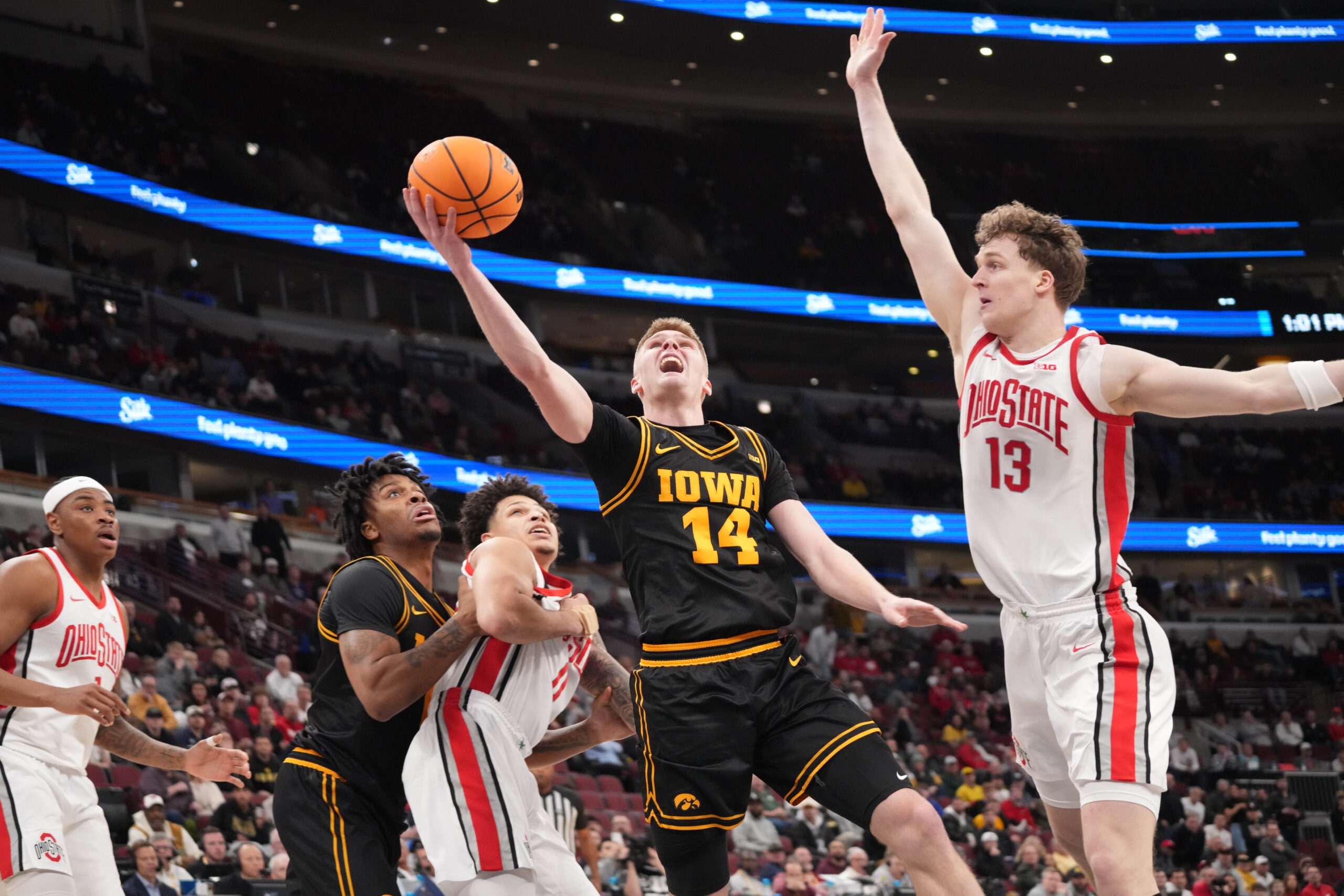 Hawks fall short against Ohio State, 72-69